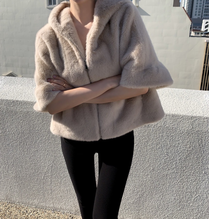 五分袖 毛毛連帽外套(杏/黑)