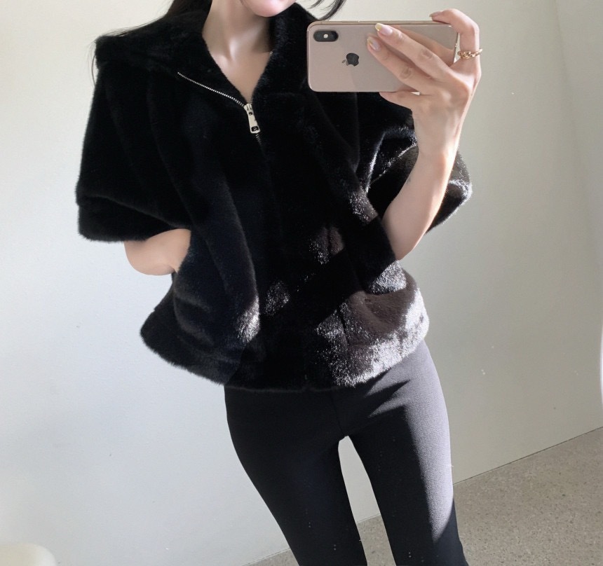 五分袖 毛毛連帽外套(杏/黑)