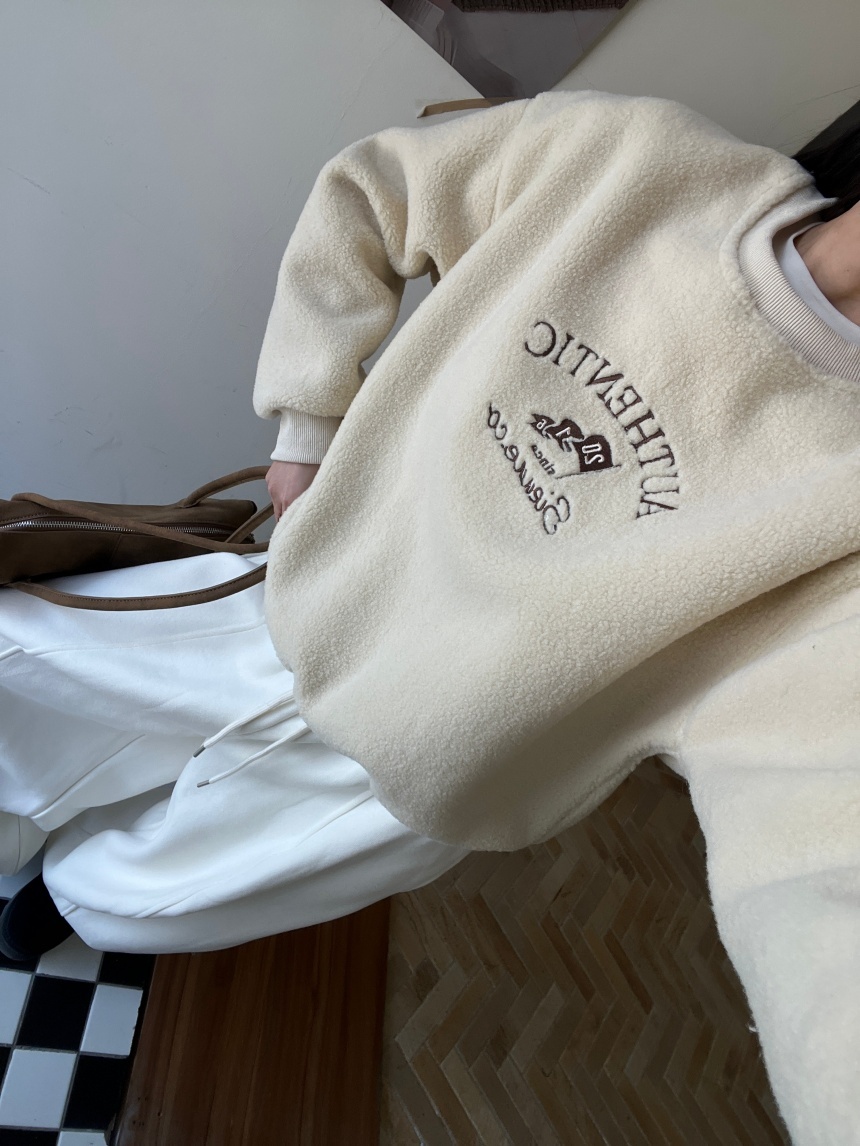 羊羔毛加絨刺繡衛衣*3色