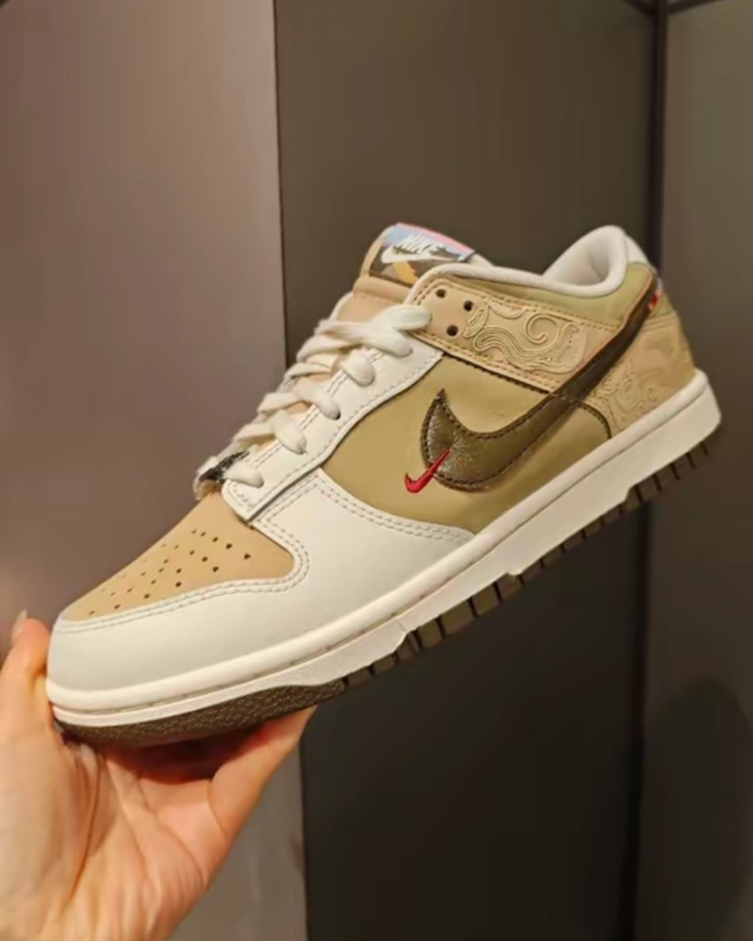 "調貨" Nike Dunk Low CNY 2026 馬年新年限定 男鞋 IQ1118-220