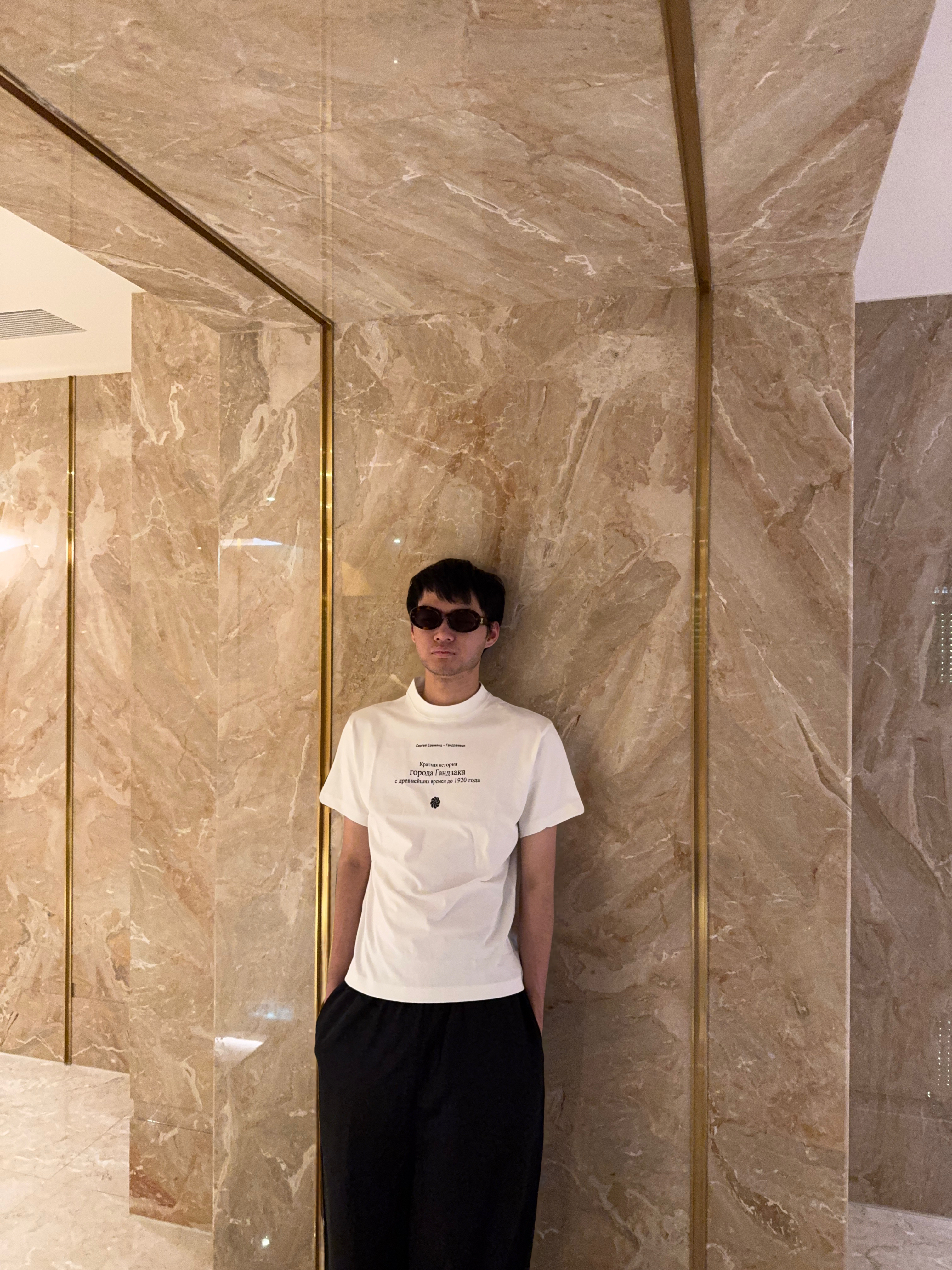 Fountain Island Foundation｜F05R (White)