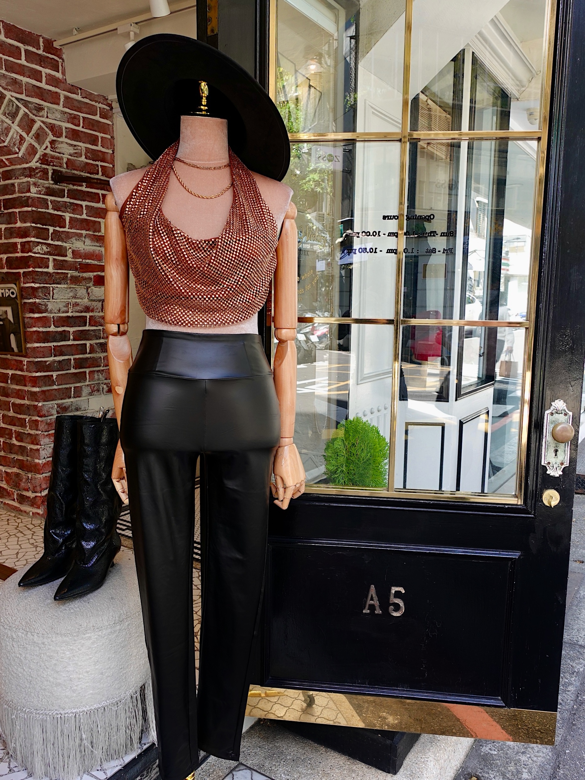 Black Club黑色 Vegan皮革高腰長褲