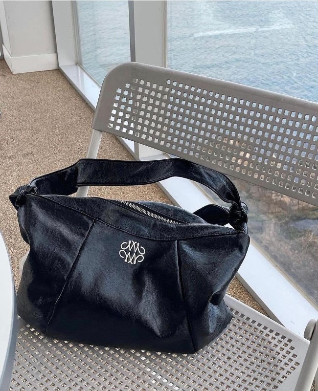 <限時開團⚡️> 🇰🇷Nick & Nicole-綁帶皮革單肩包