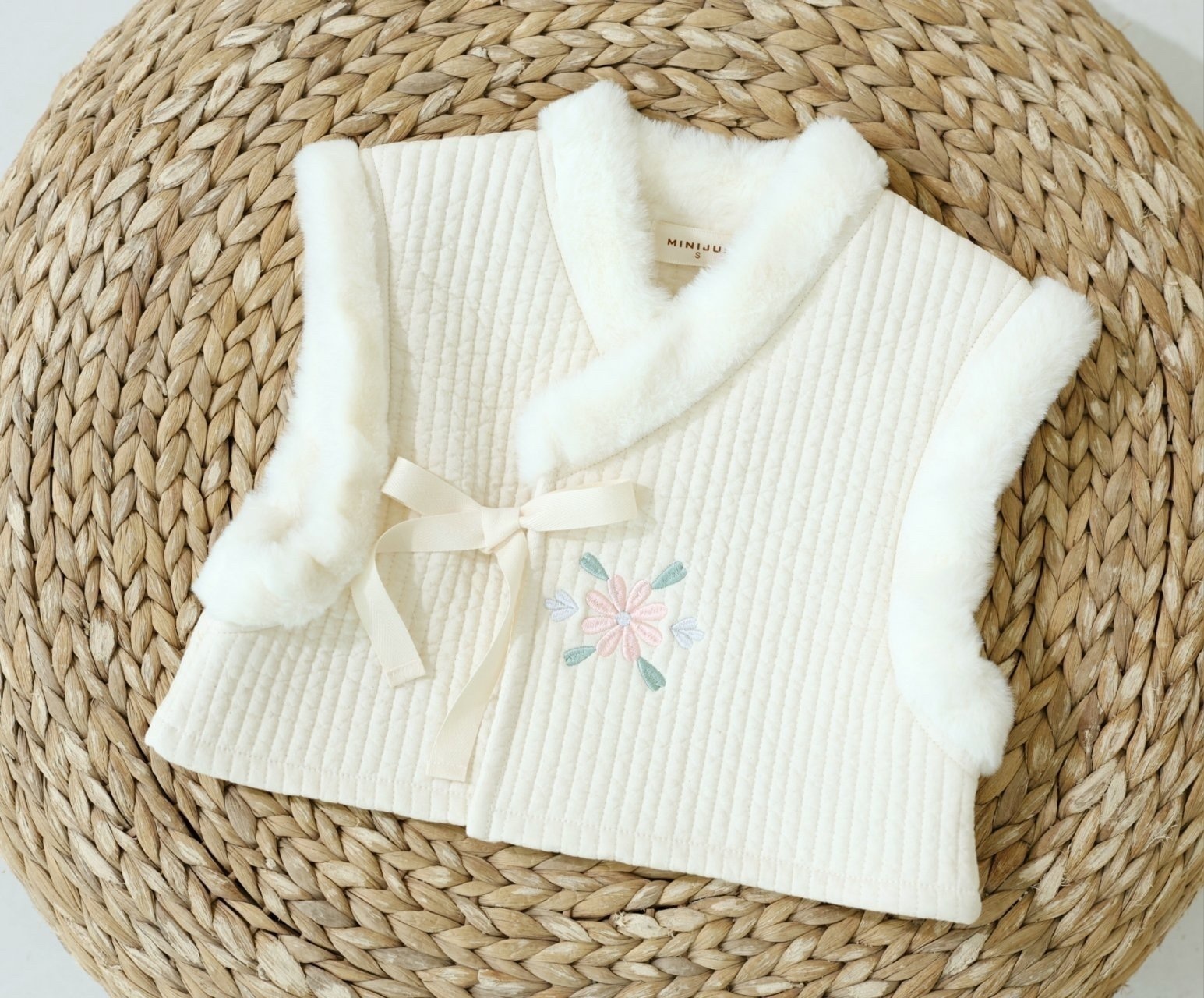 BBB Floral Girl Hanbok Baeja Vest