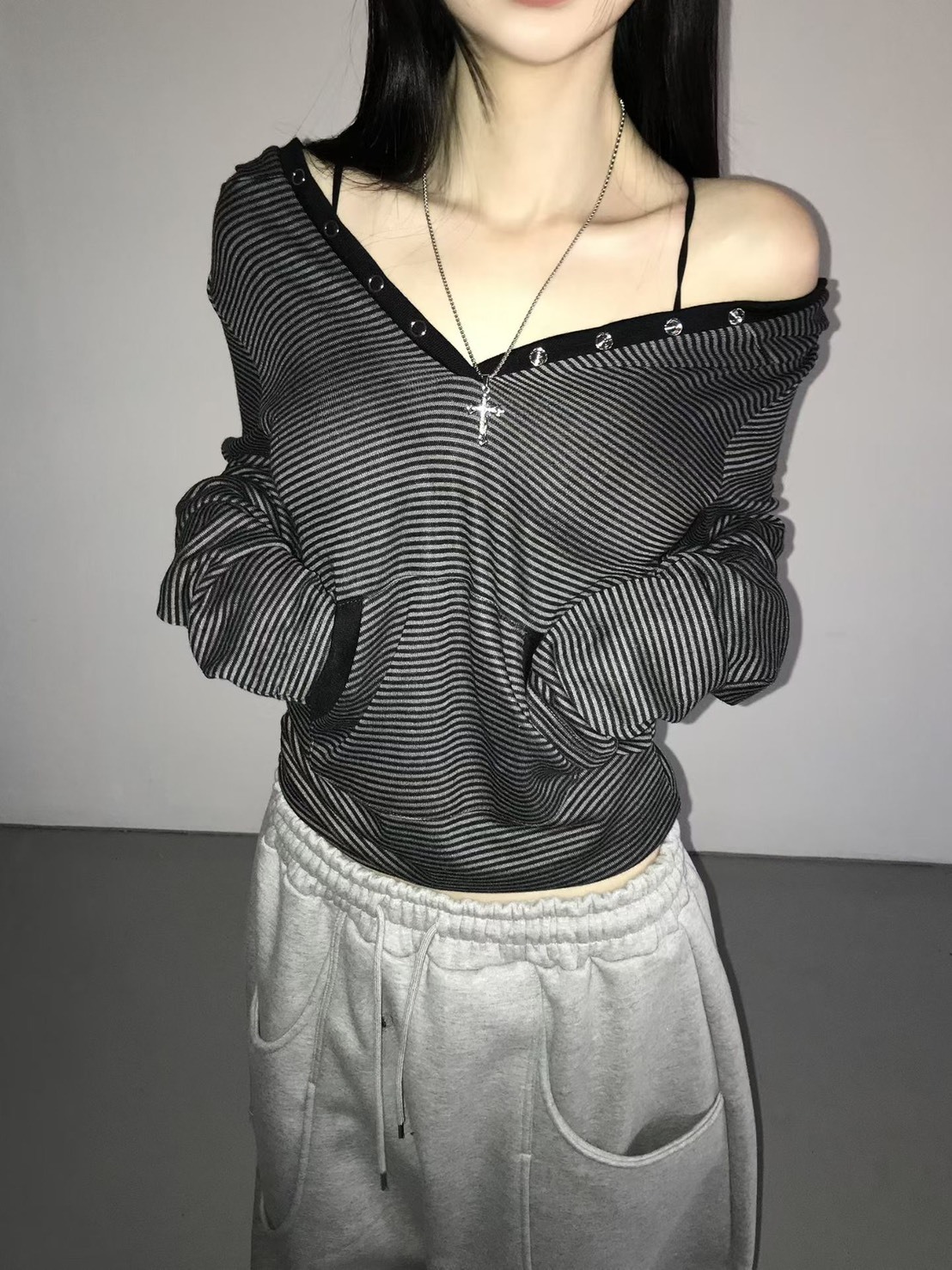 連帽口袋條紋開釦上衣