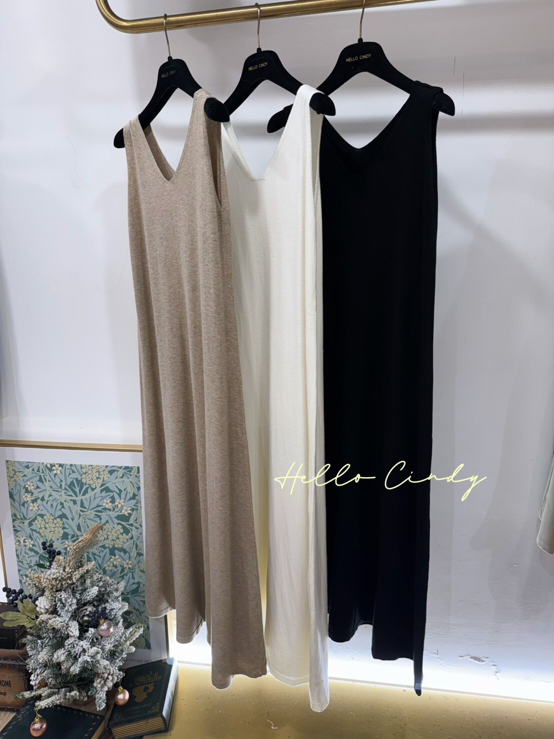 B12138 CP值超高的雙面V領仿羊絨柔軟針織洋裝