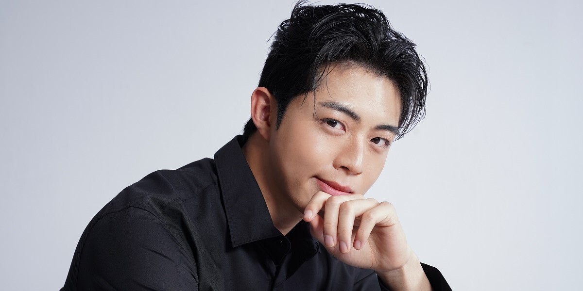 襯衫穿搭男士必看！經典黑色、牛仔、短袖襯衫穿搭與配件一次掌握