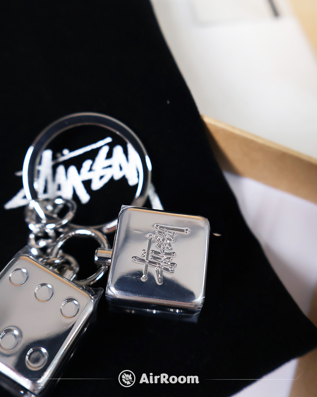 2025AW STUSSY METAL DICE KEYCHAIN 金屬 骰子 鑰匙圈 吊飾 138708