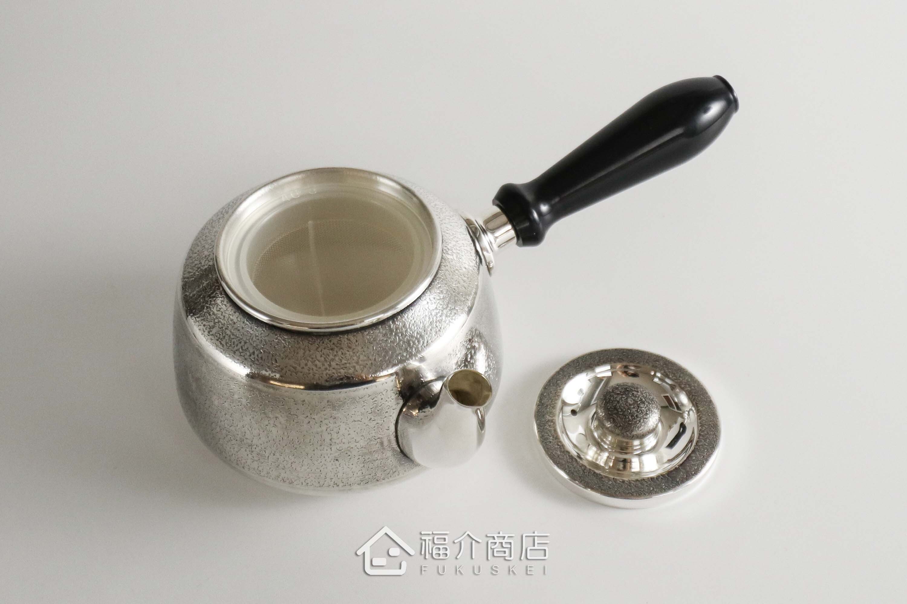 泡茶用的日本純銀茶壺