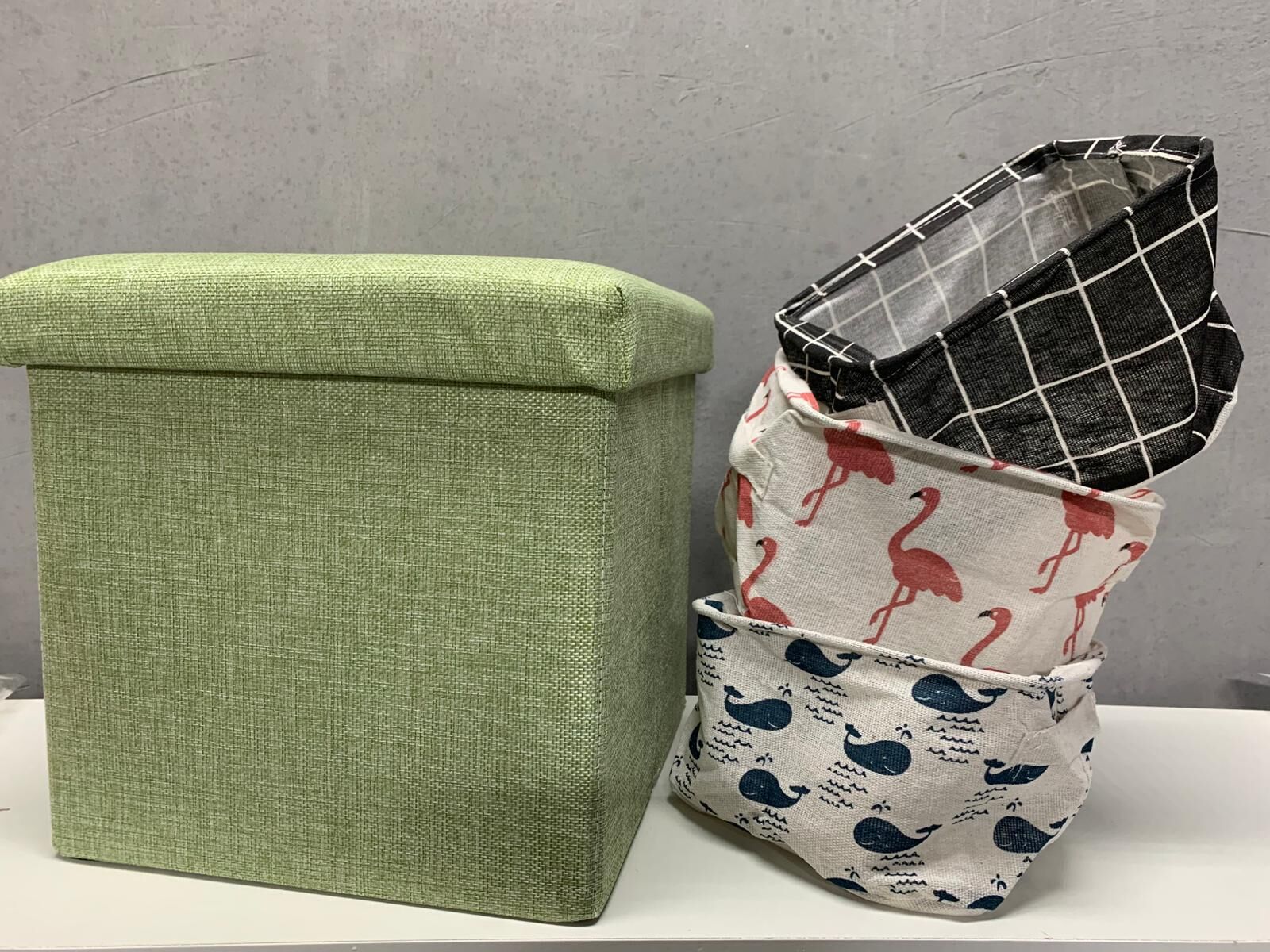 【直播】LL122401 可摺疊收納凳 (送印花棉麻收納籃3個) (顏色圖案隨機)