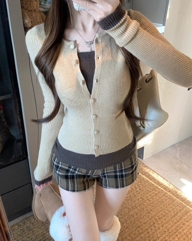 假兩件撞色包釦針織衣