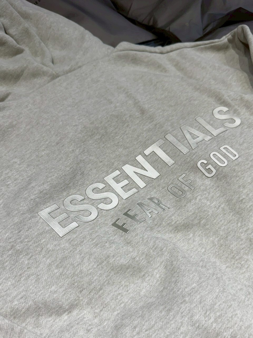 FOG ESSENTIALS 新款 金屬感立體Logo 正面膠條帽T