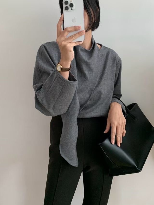 時髦女子繞脖領巾造型長袖上衣 / 2色