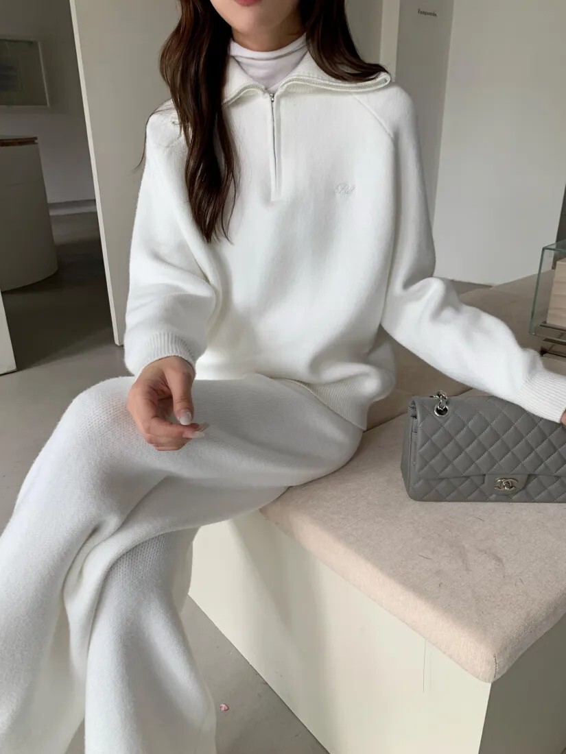 刺繡字母拉鍊立領上衣+長褲SET-S-M / 2色 (Elegant & Love)