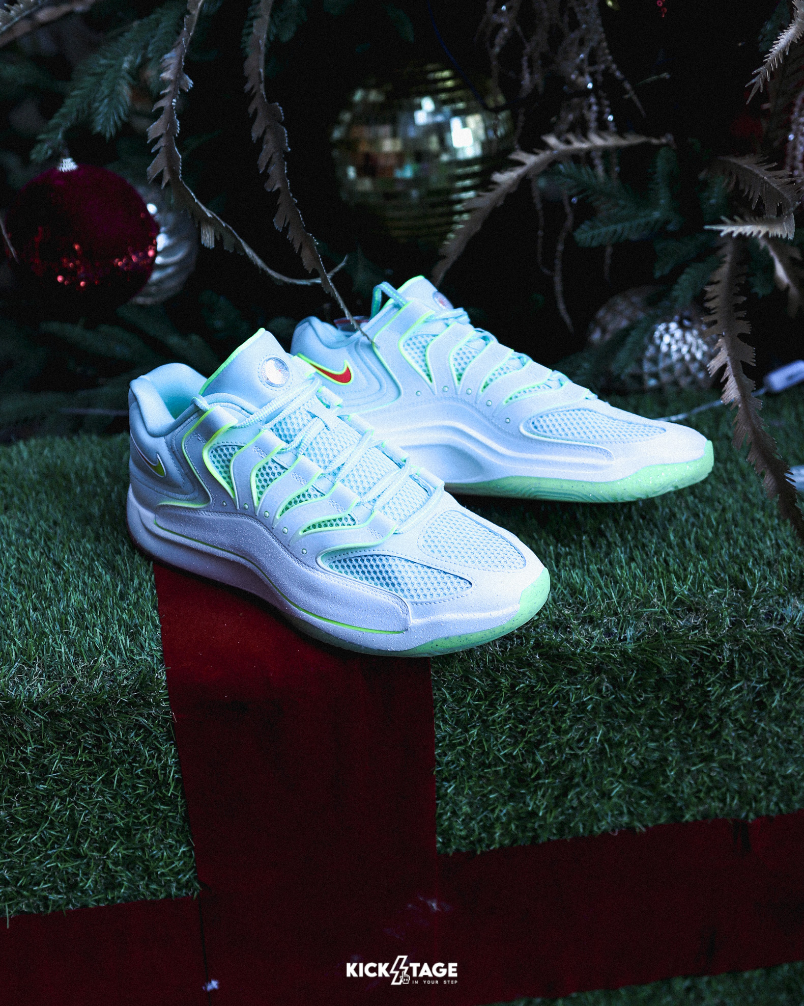 男鞋 NIKE KD18 EP 聖誕節 白藍綠 氣墊 實戰 緩震 透氣 籃球鞋 運動鞋【HV1996-100】NIKEKD XMAS