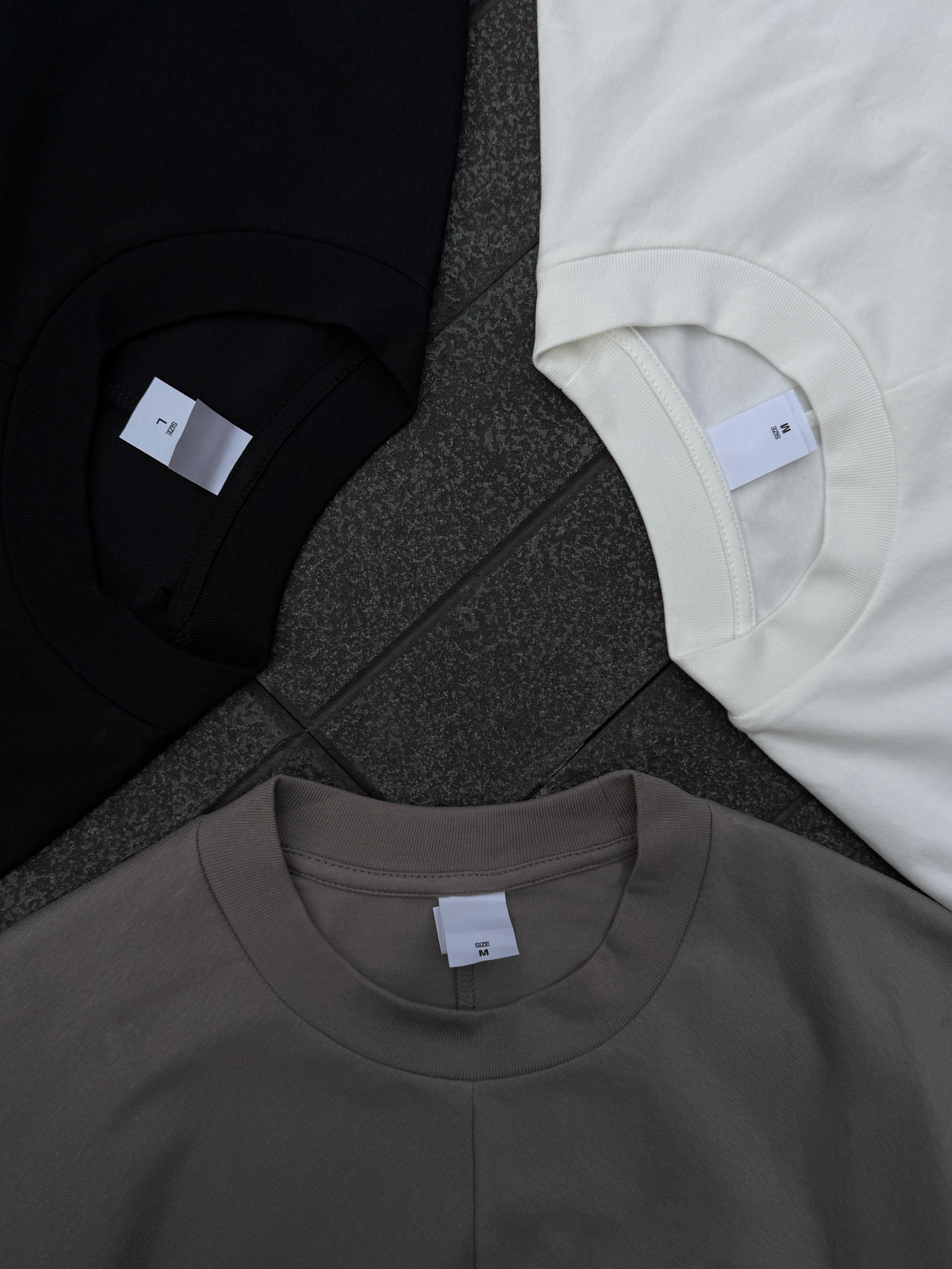 [1atm] 線構-中磅圓領長T