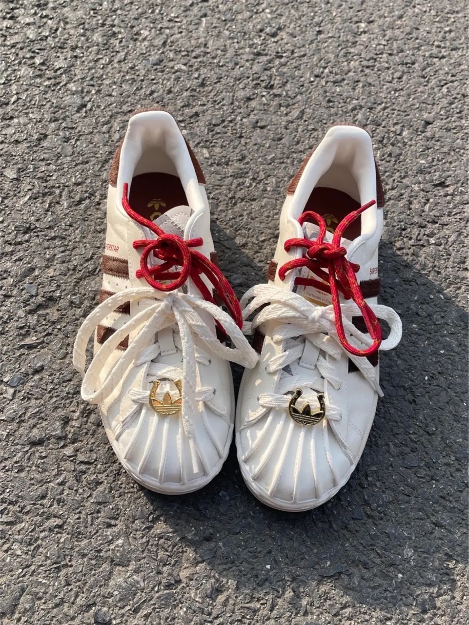 ADIDAS SUPERSTAR 2.0 貝殼頭 愛迪達 三葉草 2026年 馬年限定 紅色 馬蹄 男女鞋 KJ6293 / 調貨