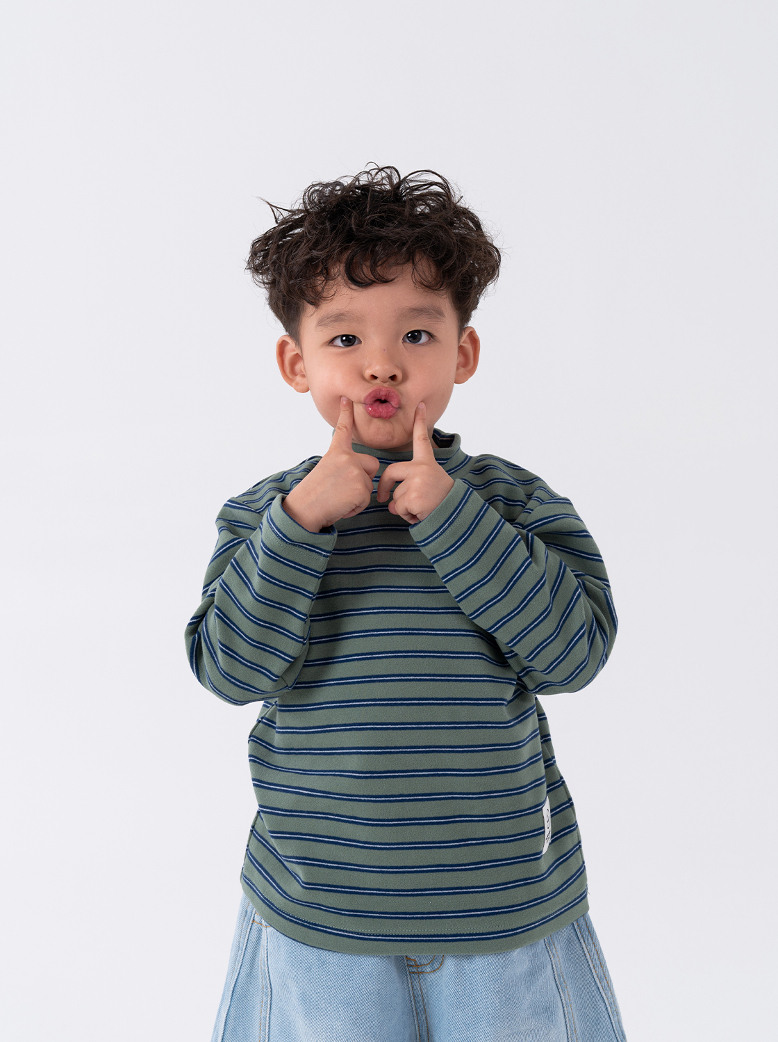 【期間限定】彩條半高領加絨上衣【童裝】