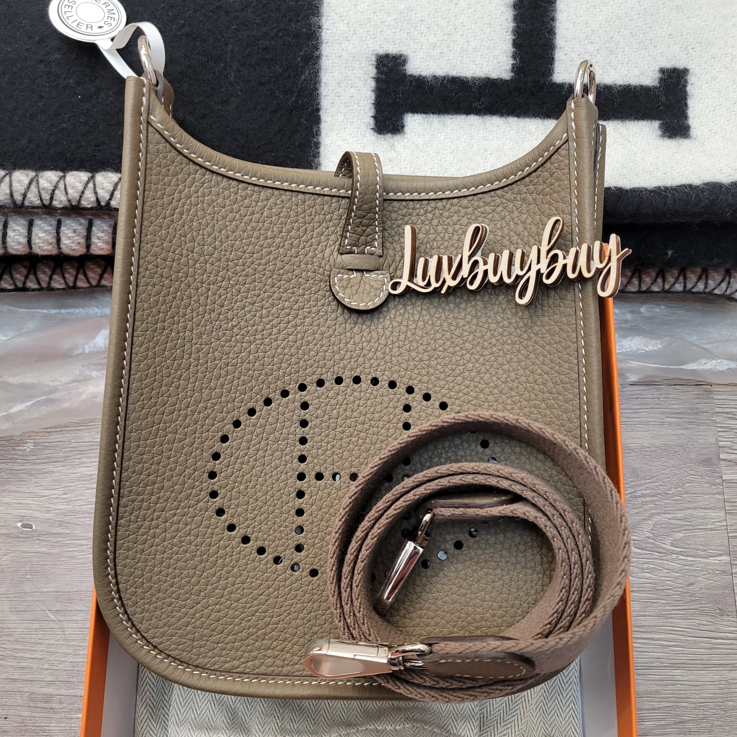 Hermes Mini Evelyne Etoupe/ETOUPE CK SHORT STRAP 85CM 大象灰銀扣 短帶