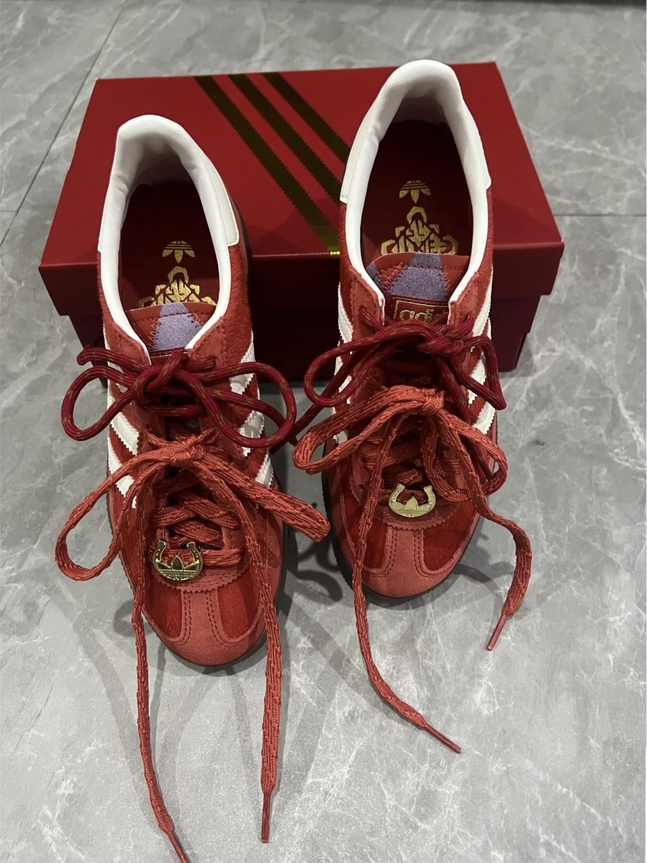 KTQ STORE ‧ Adidas Handball Spezial  新年特別款 馬年 紅白 KJ6299