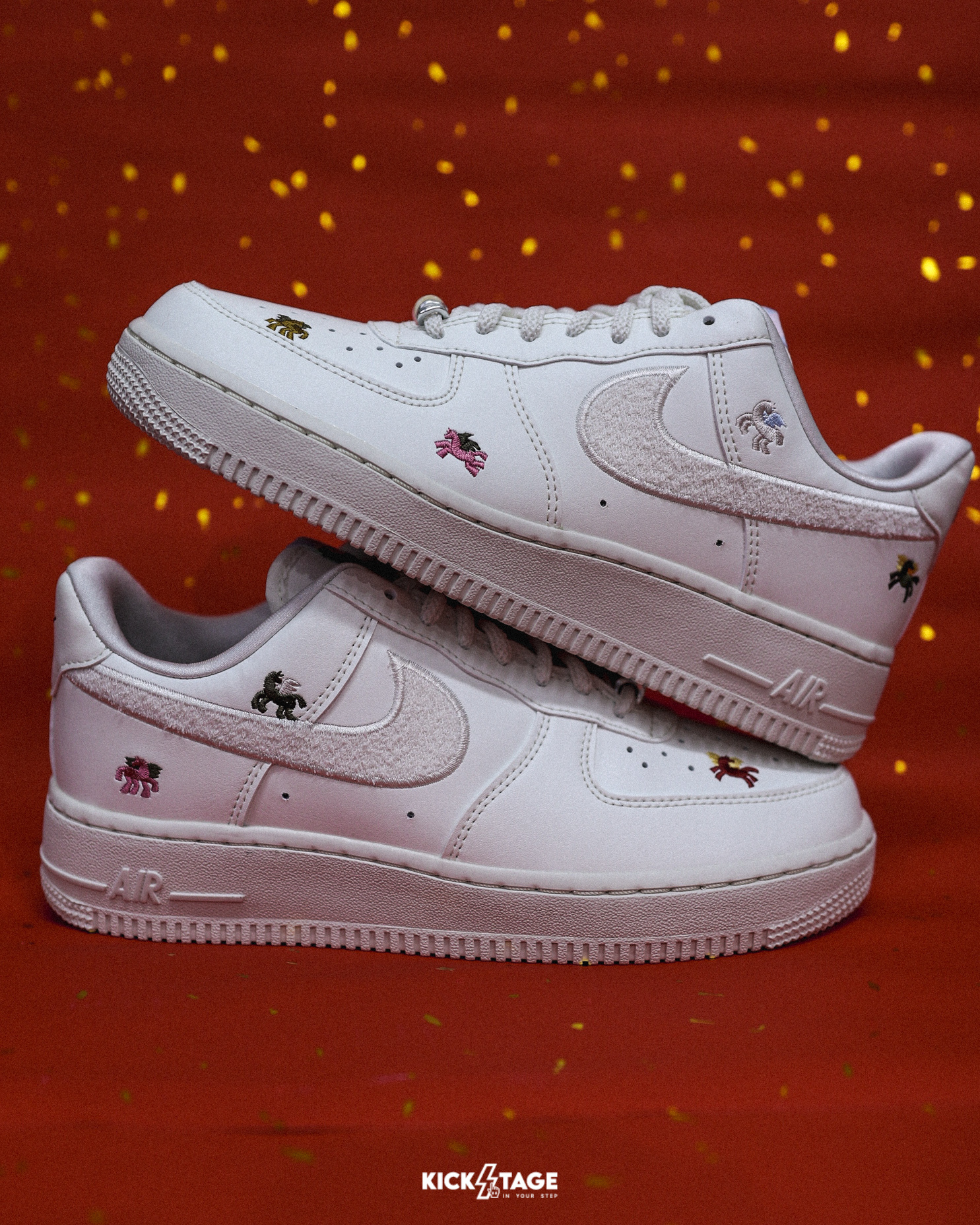 女鞋 NIKE W AIR FORCE 1 '07 'CNY' 白 馬年 新年 飛馬刺繡 立體LOGO 珠子 皮革 休閒鞋【IQ1143-100】