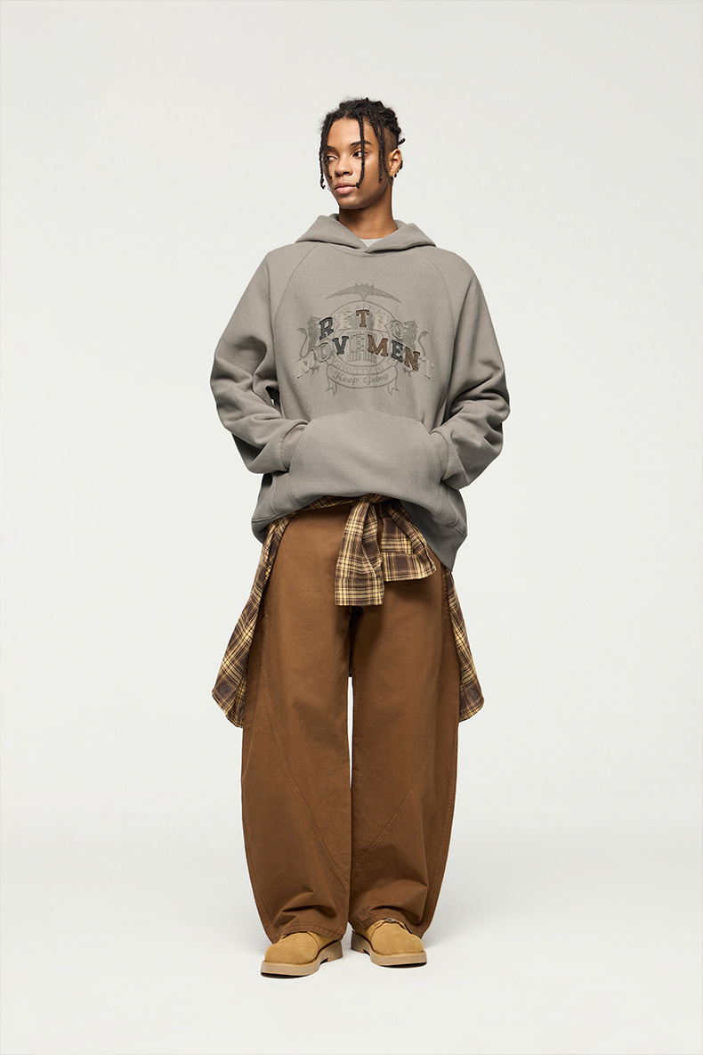 復古拼貼刺繡大學T 4386W24