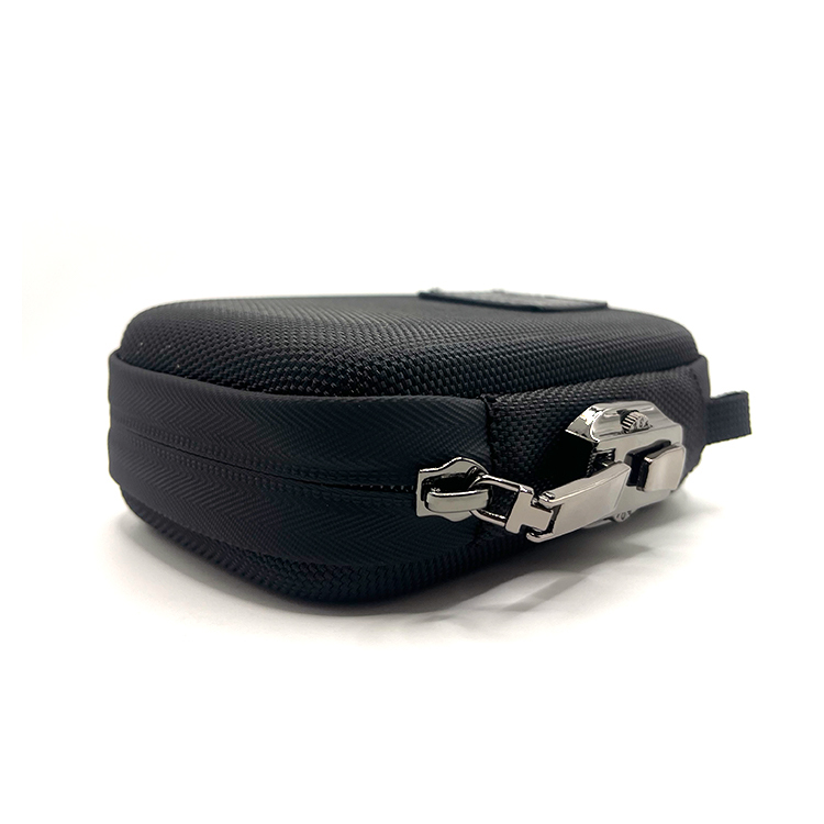 🇹🇼Stoner Smoke Shop x 西北睪固酮 - 聯名活性碳硬殼煙具包 Smell-Safe Carbon Case