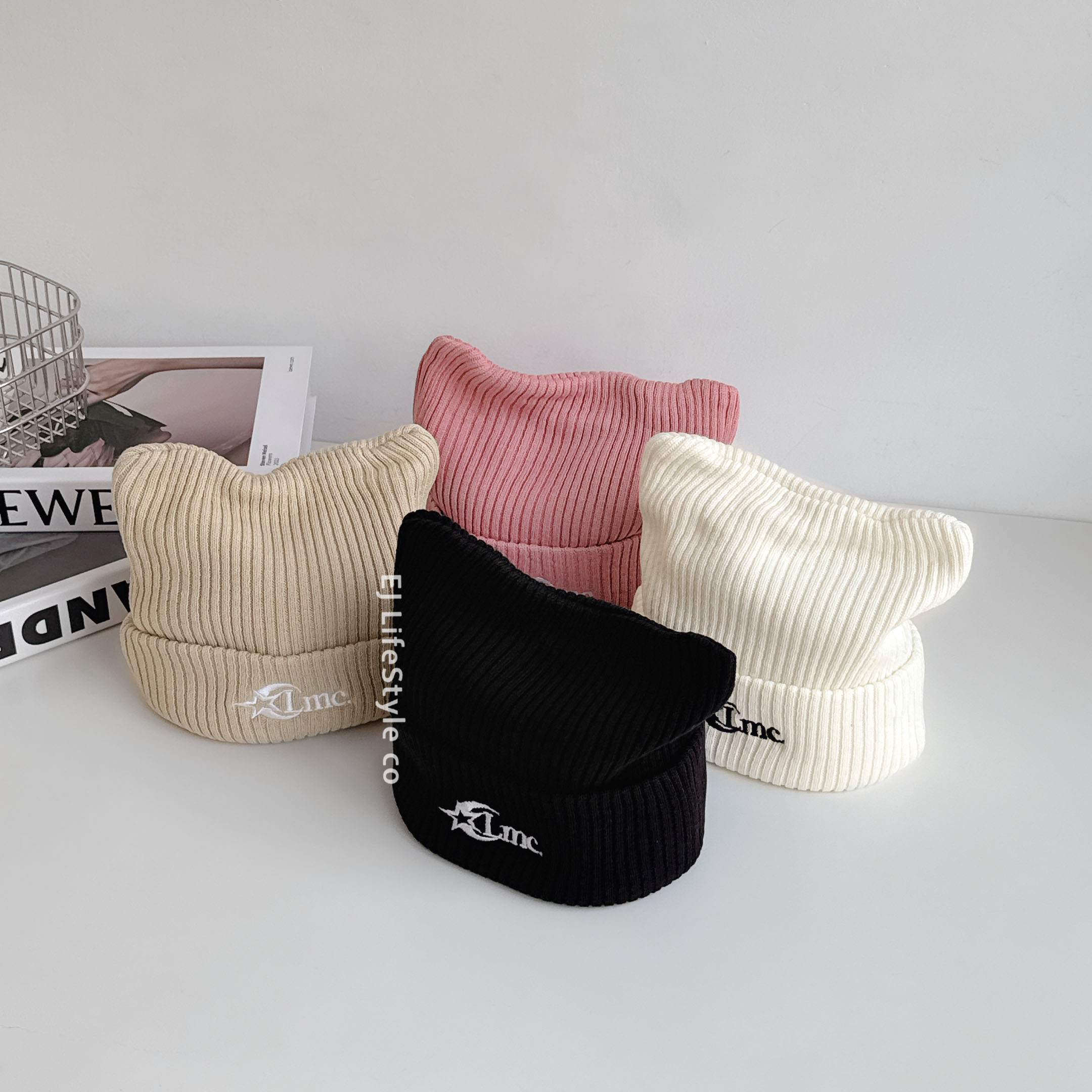 🇰🇷 LMC SQUARE BEANIE 星星LOGO 刺繡 針織 毛帽 貓耳帽 / 現貨