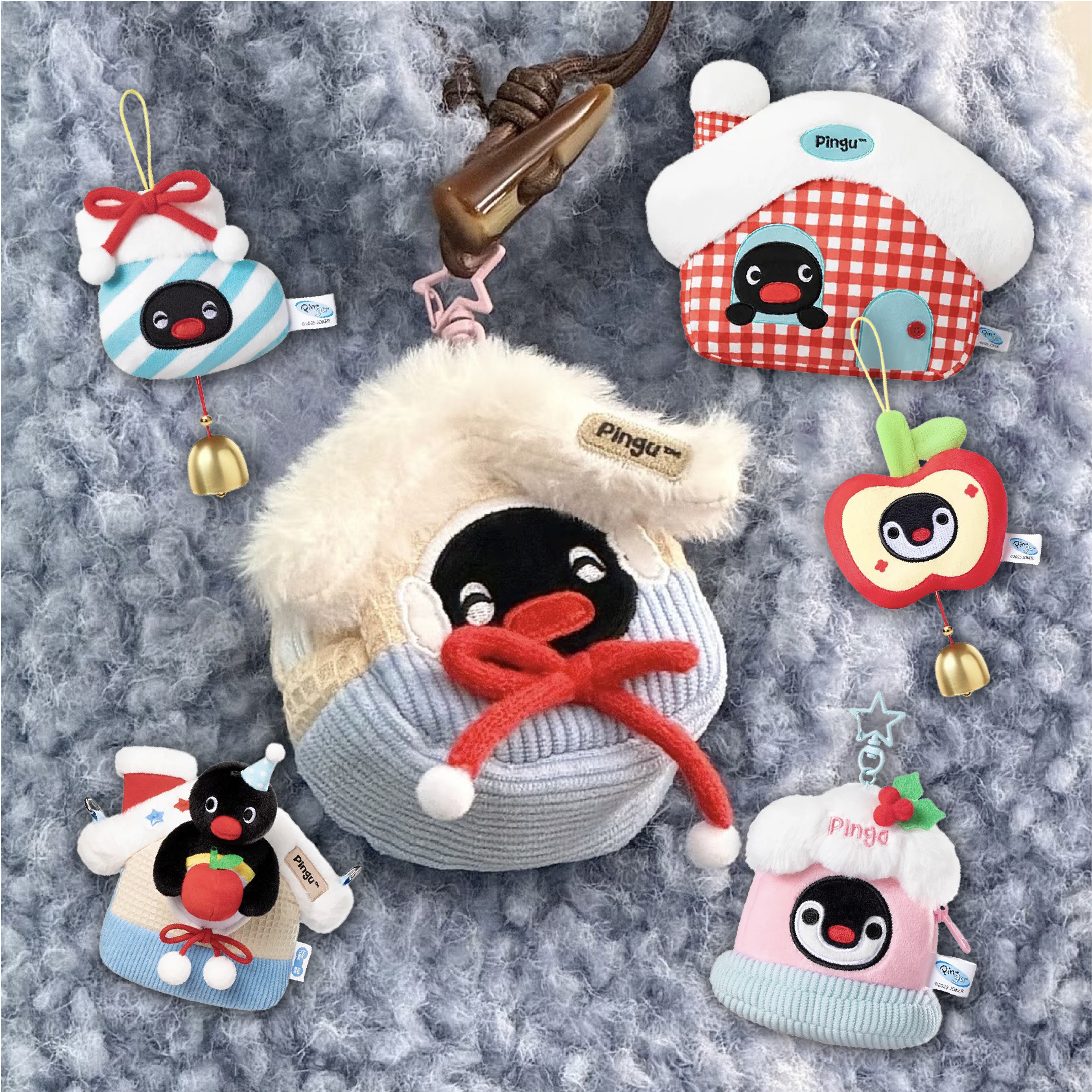 PINGU 企鵝家族 聖誕系列 雪屋 掛鈴 鈴鐺 吊飾 鑰匙圈 耳機包 包包 抱枕 / 預購