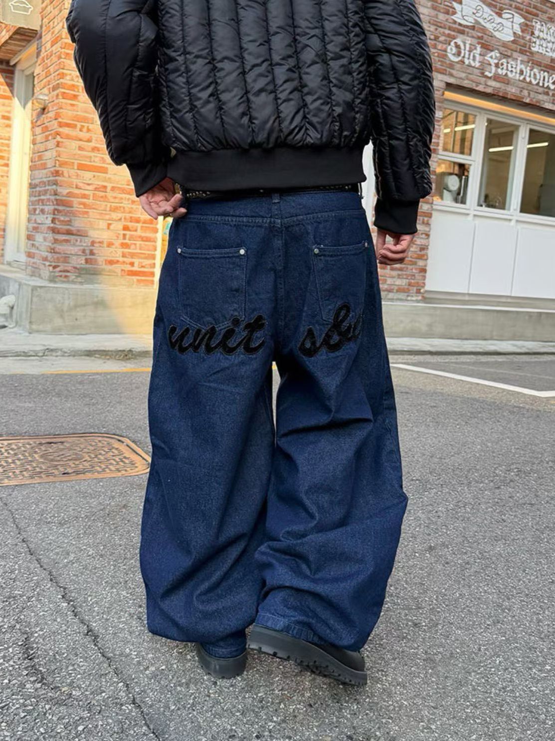 英文字鬆身牛仔褲 Seeot-081P