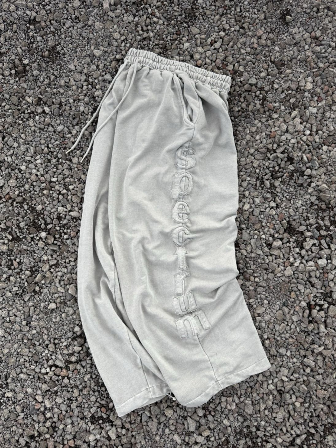 洗水英文字可束腳運動褲 Seeot-083P
