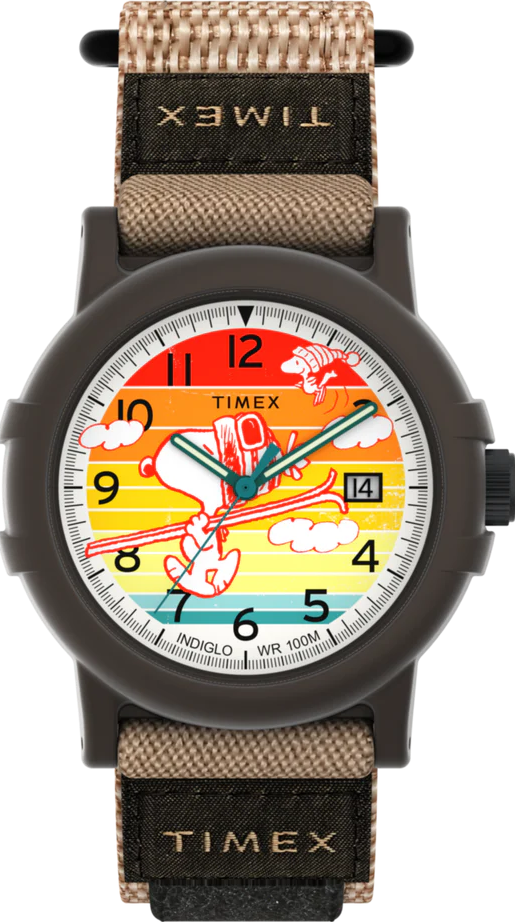 萬年鐘錶 - TIMEX  x Peanuts  天美時   INDIGLO® 背光粉雪SNOOPY 耶誕氛圍魔鬼氈錶帶石英錶 TW4B34900  錶徑38MM