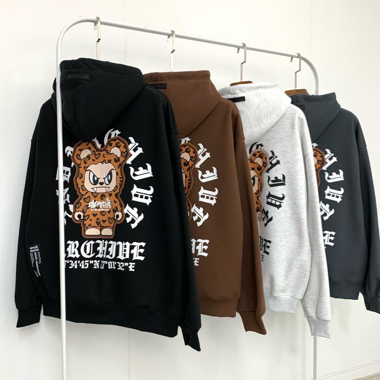 英文字圖案連帽拉鍊外套 2nd-315JK