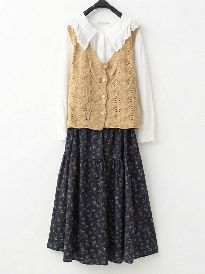 排釦背心蕾絲領片襯衫碎花棉織裙組合