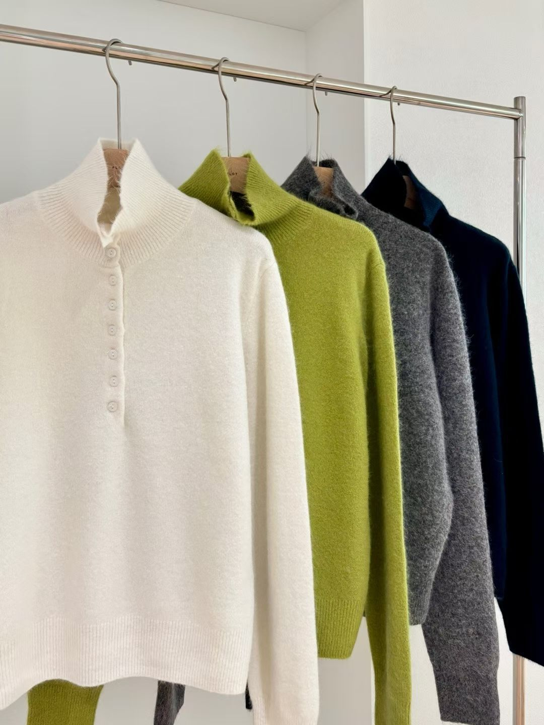 SN051 淨色小津領長袖上衣 Free size