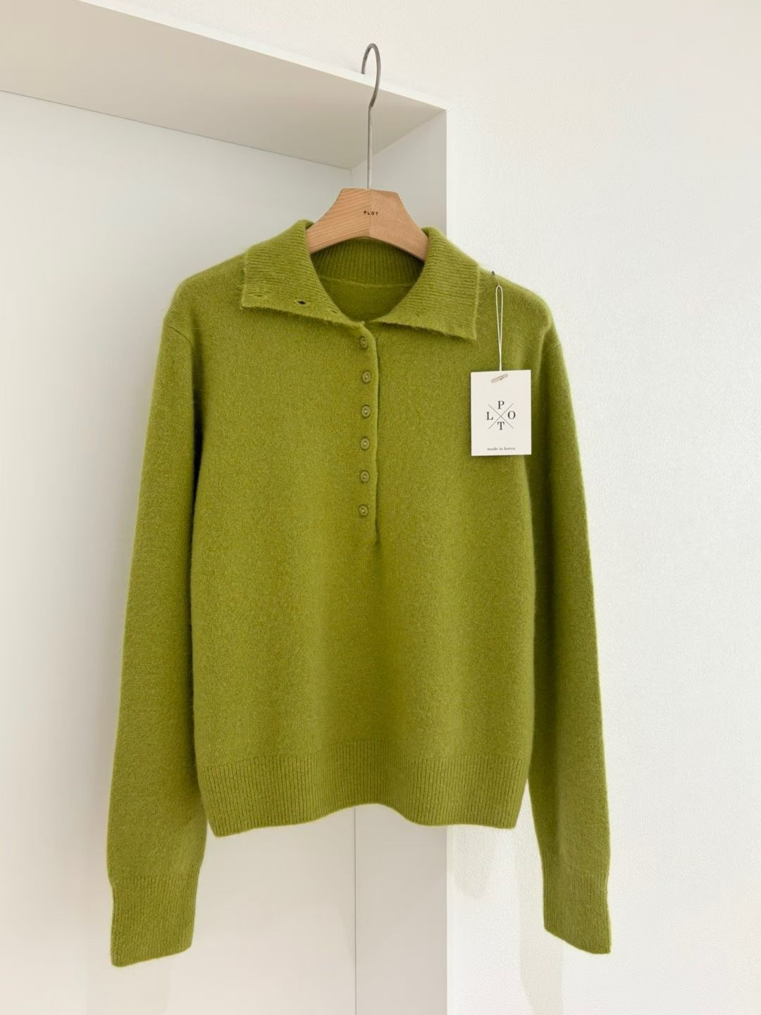 SN051 淨色小津領長袖上衣 Free size