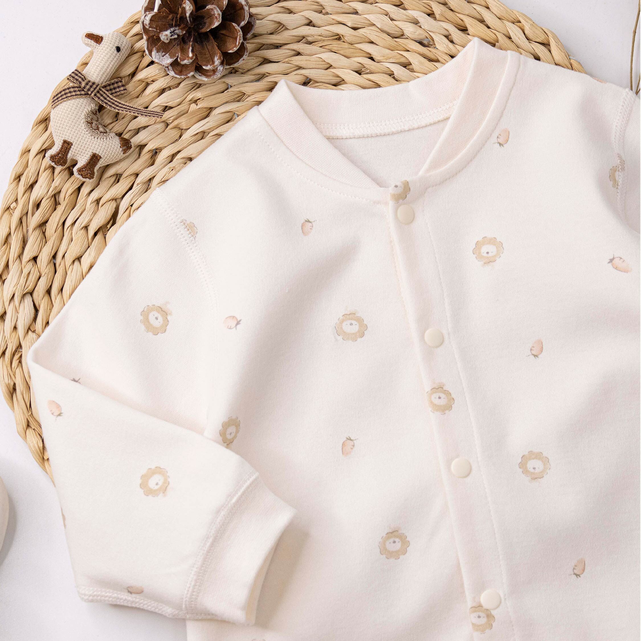 純淨系列【T3097】Q版小獅子與紅蘿蔔連身衣