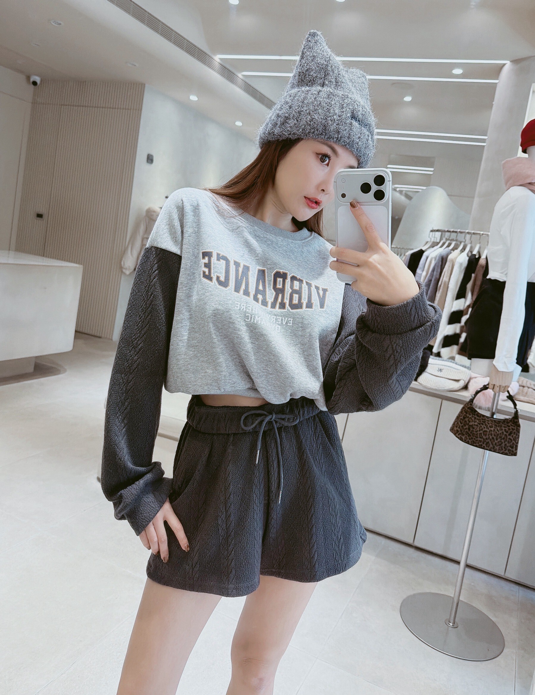 袖接麻花刷毛衣+麻花短褲