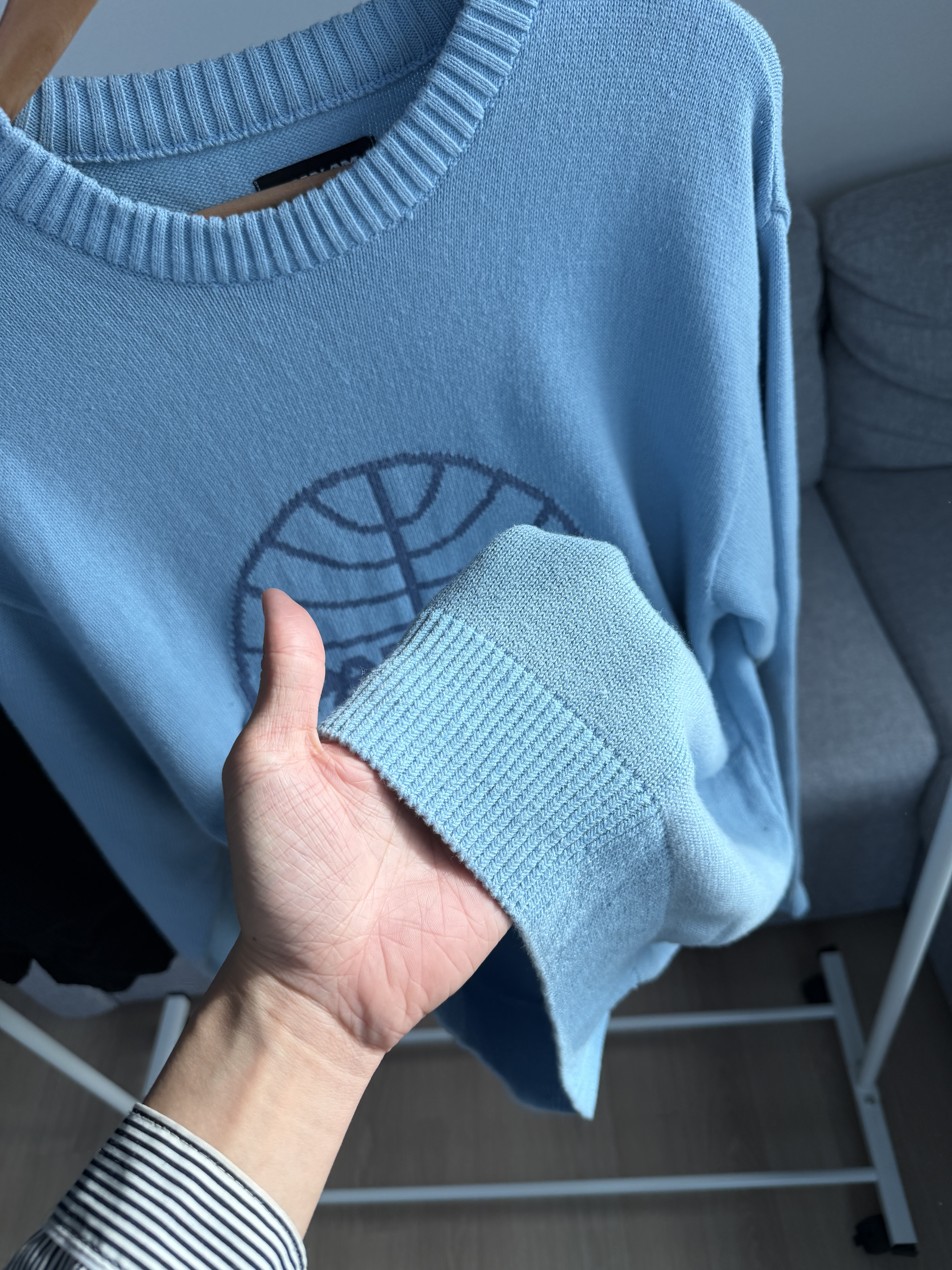 二手衣／韓國潮牌 PAN AM LOGO圓領薄針織衫 淺藍 9.5成新