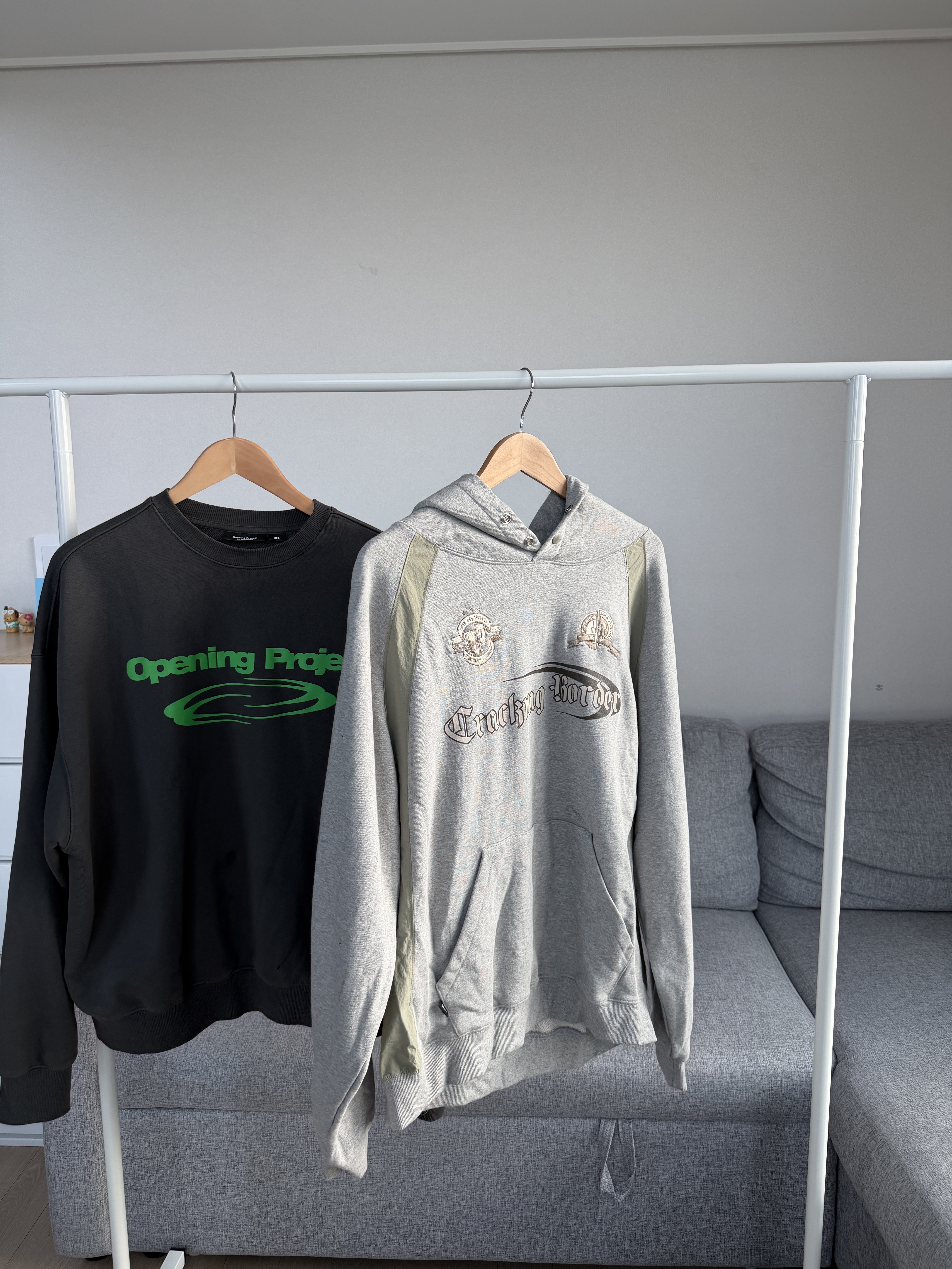 二手衣／韓國潮牌 Compagno 連帽上衣 米色 9成新