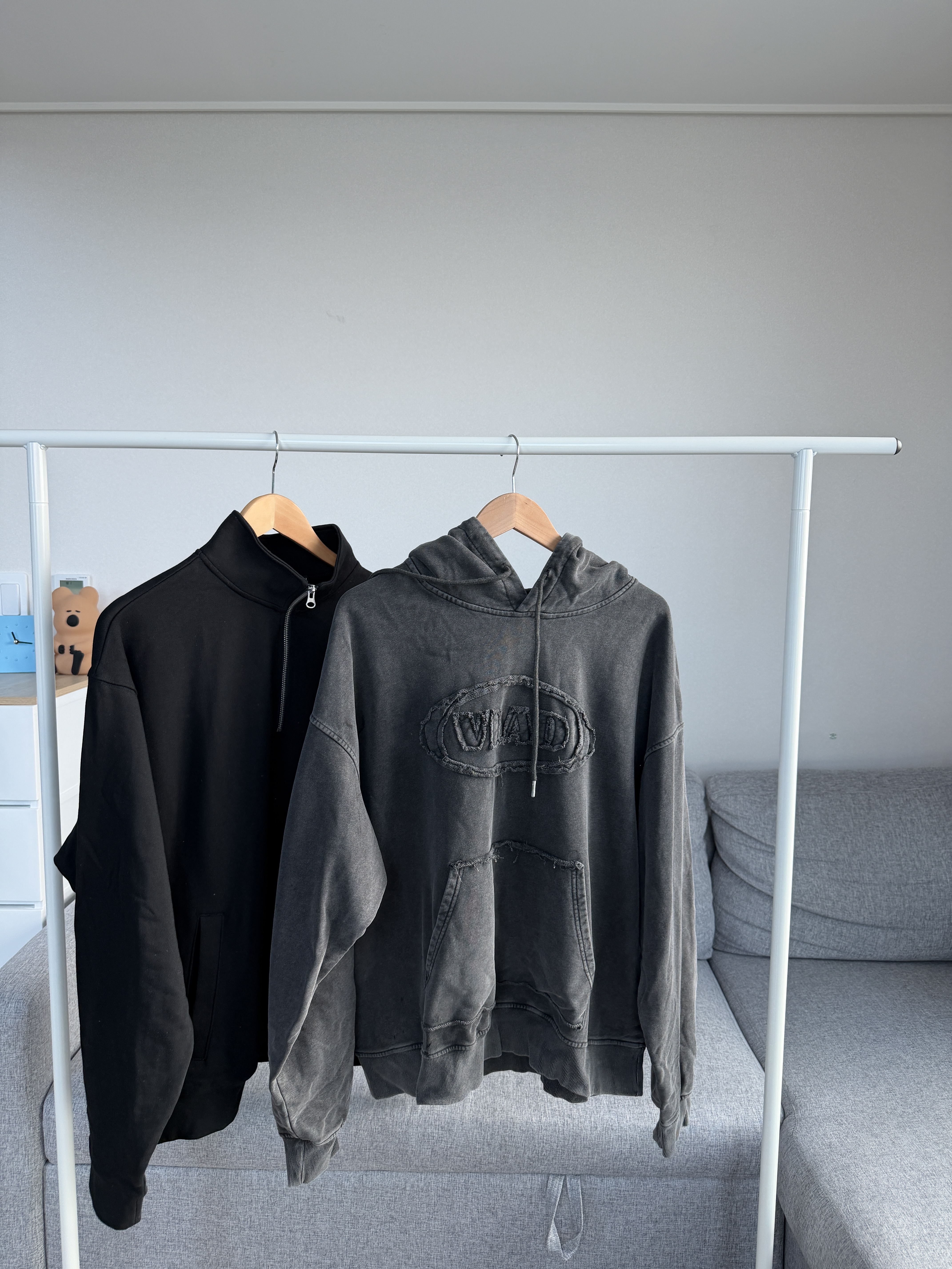 二手衣／韓國潮牌 SONAMUSTORE 連帽上衣 墨灰色 9.8成新