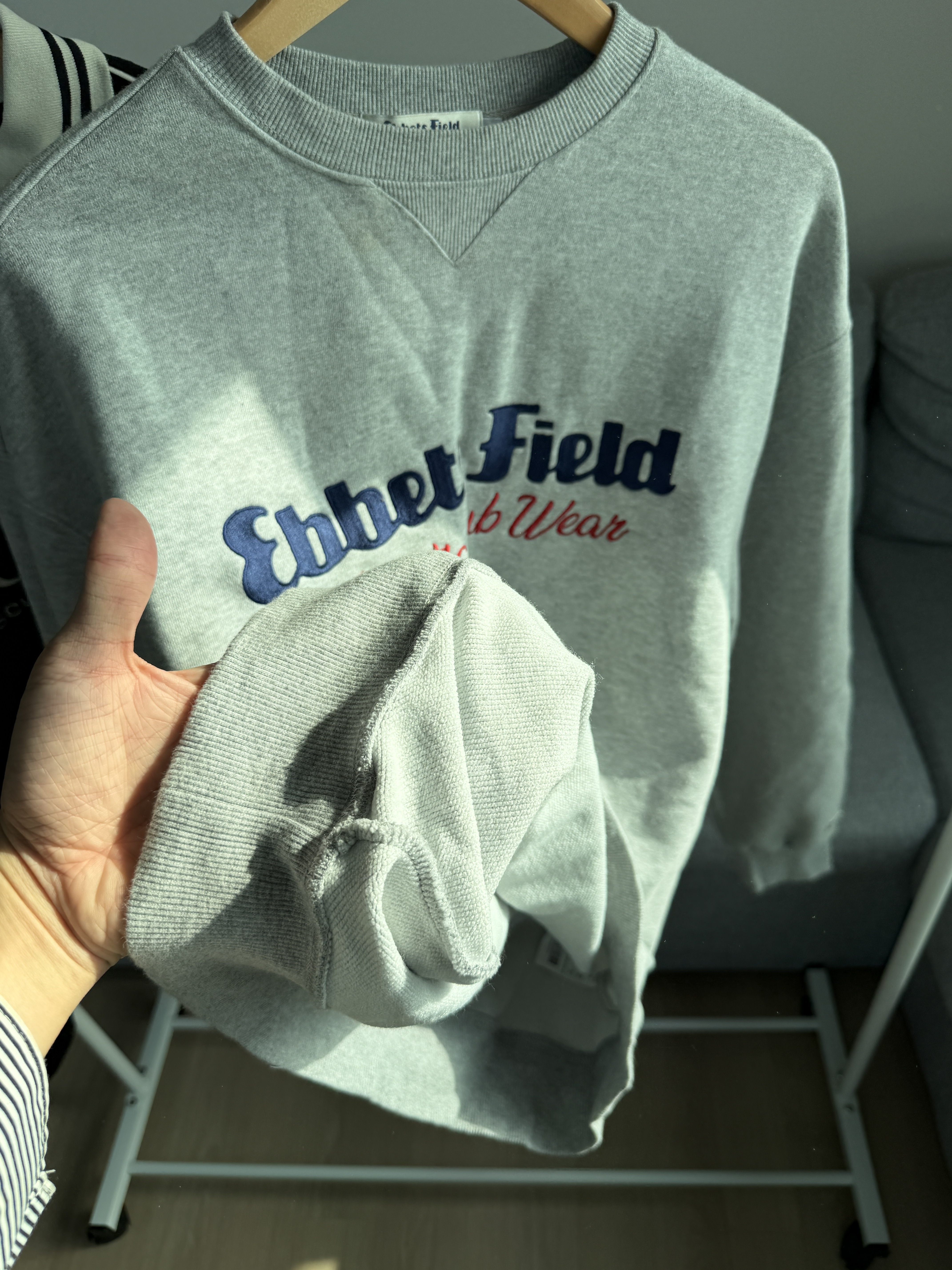 二手衣／韓國潮牌 EBFD 大學T 灰色 9成新