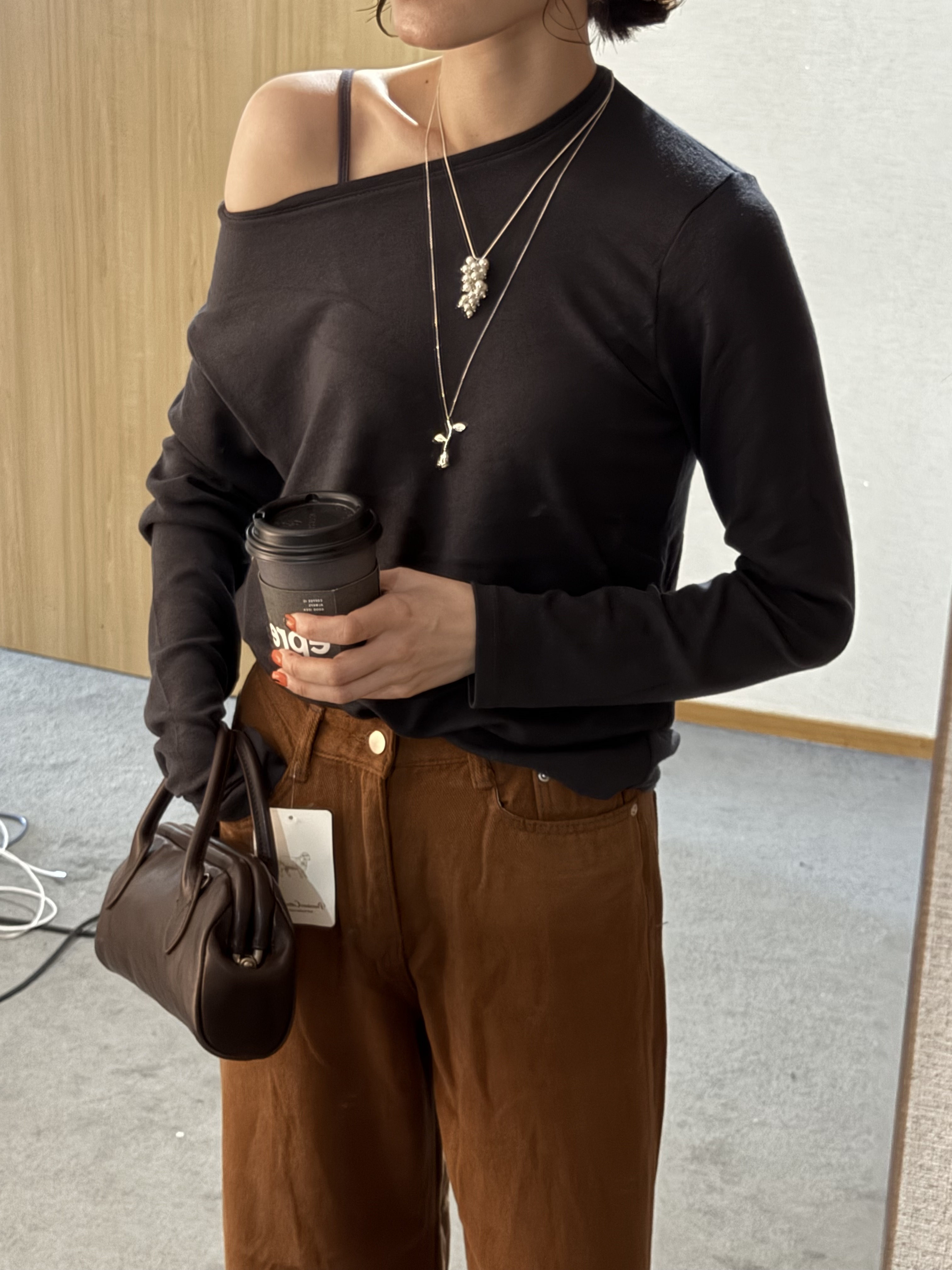 超級爆推!!!一級戰區羊毛天絲圓領衣/8色均碼/墨