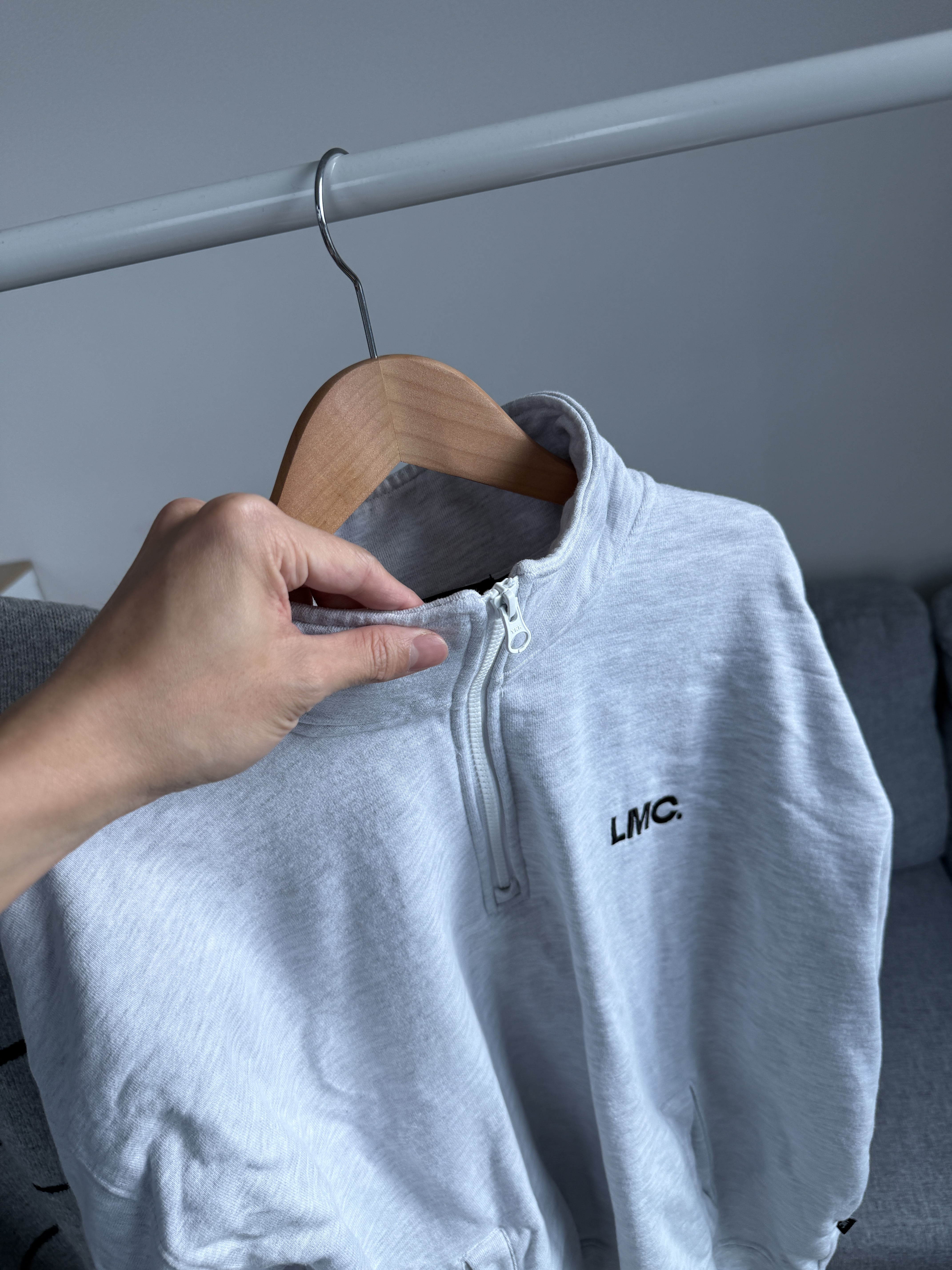 二手衣／韓國潮牌 LMC 拉鏈翻領大學T 淺灰色 9.5成新