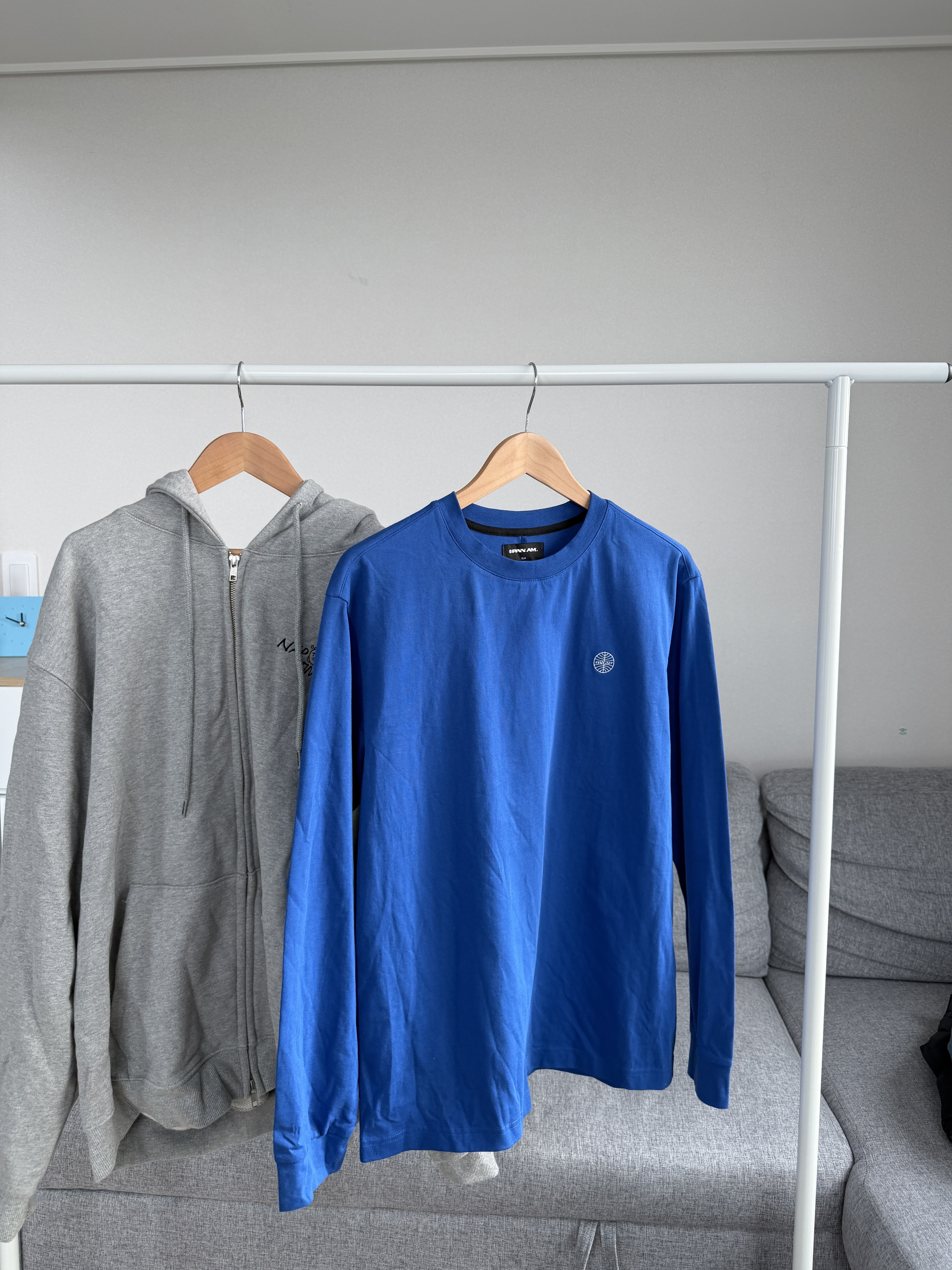 二手衣／韓國潮牌 PAN AM 經典LOGO上衣 藍色 全新