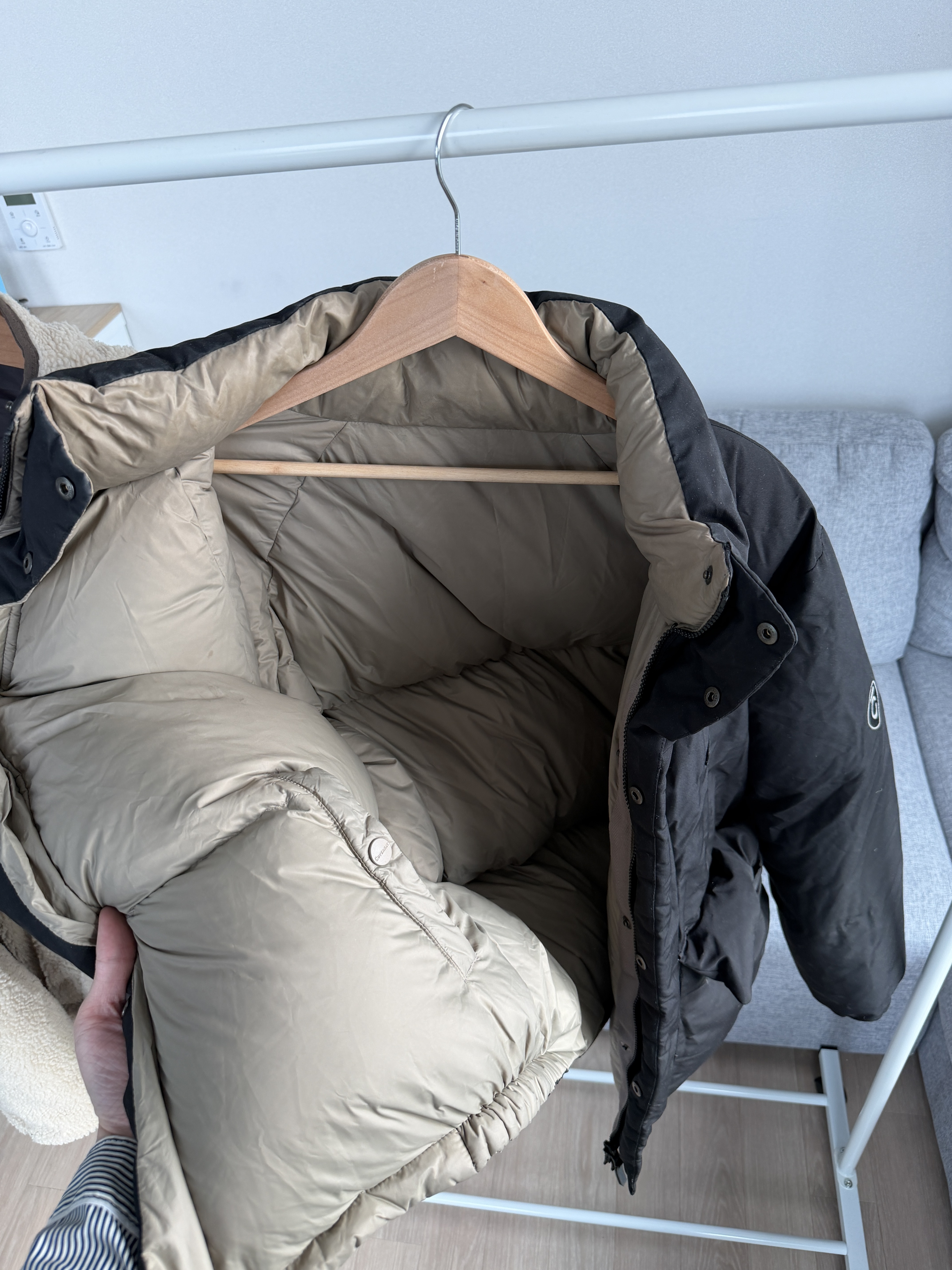 二手衣／韓國潮牌 COVERNAT 吐司羽絨外套 黑色 8成新