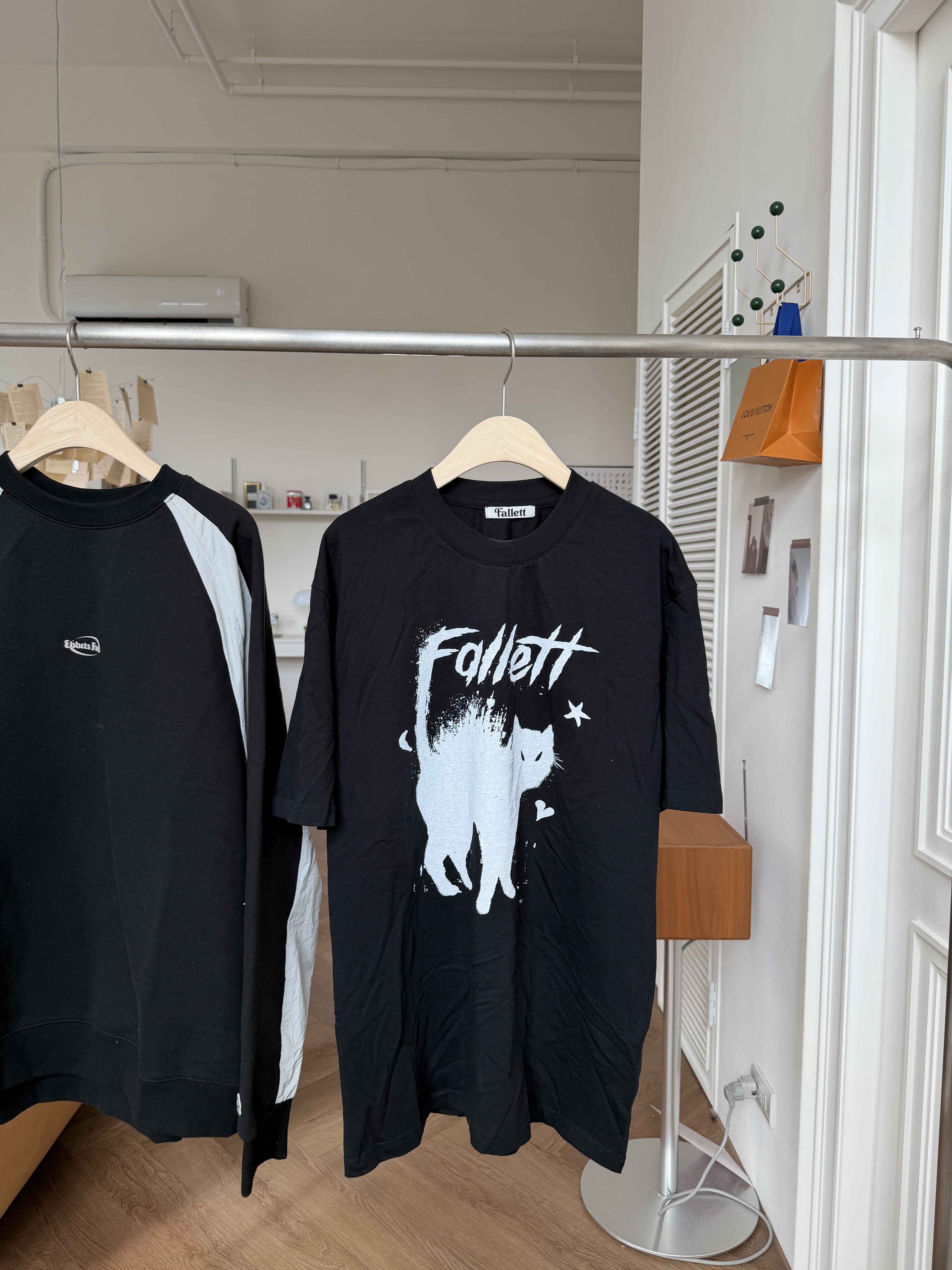 二手衣／韓國潮牌 Fallett 經典貓貓上衣 黑色 9.5成新