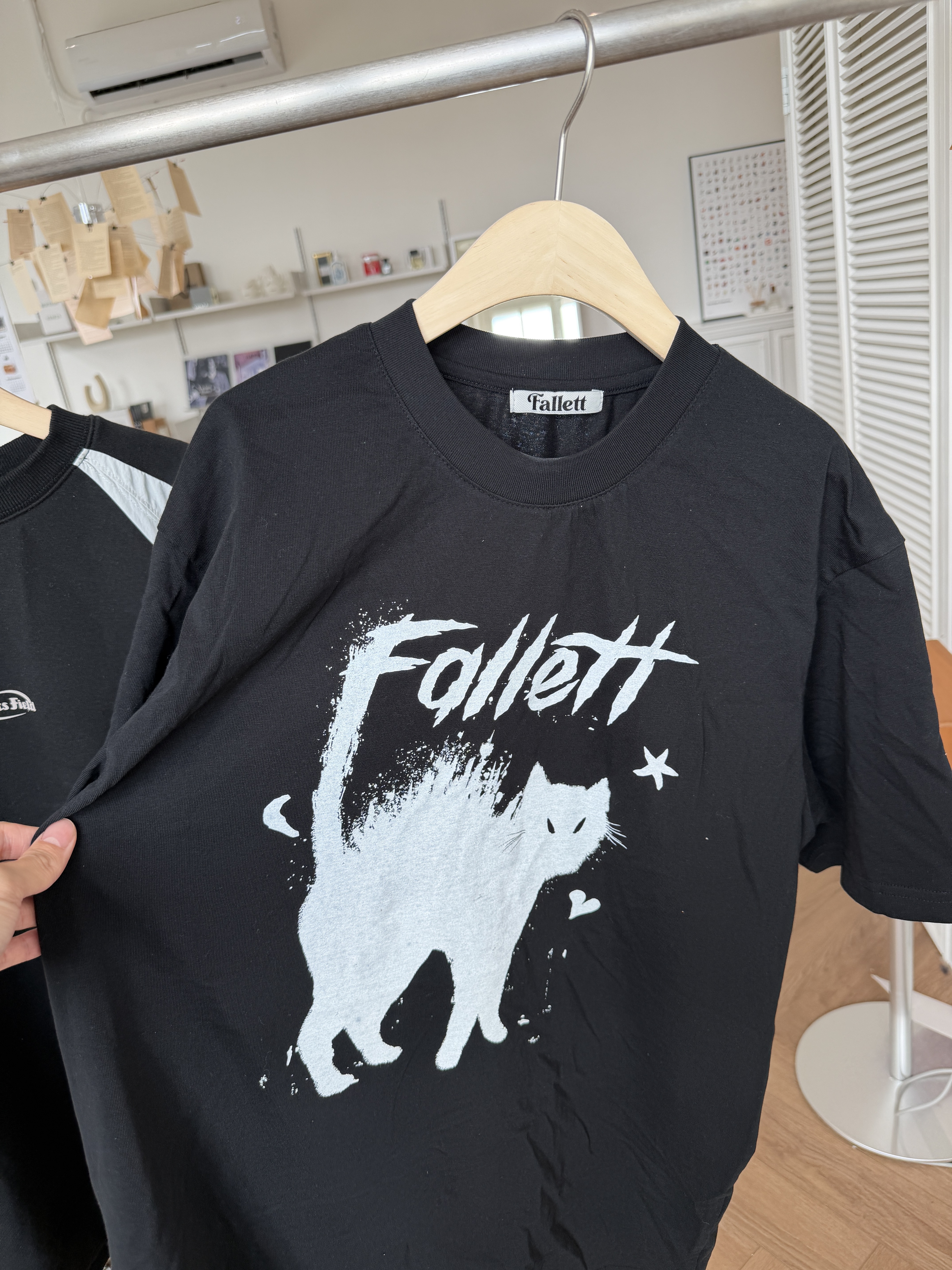 二手衣／韓國潮牌 Fallett 經典貓貓上衣 黑色 9.5成新