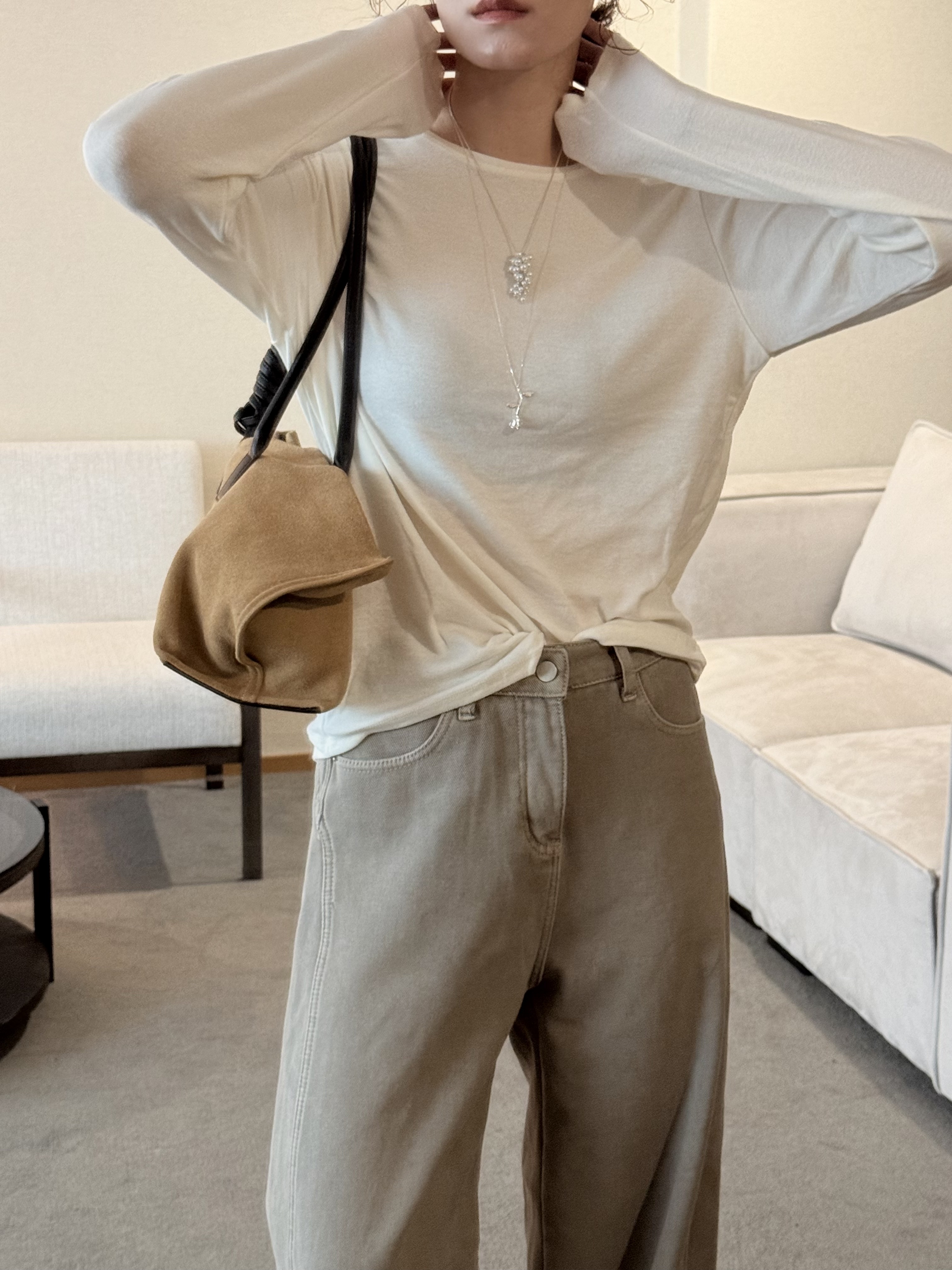 超級爆推!!!一級戰區羊毛天絲圓領衣/8色均碼/米