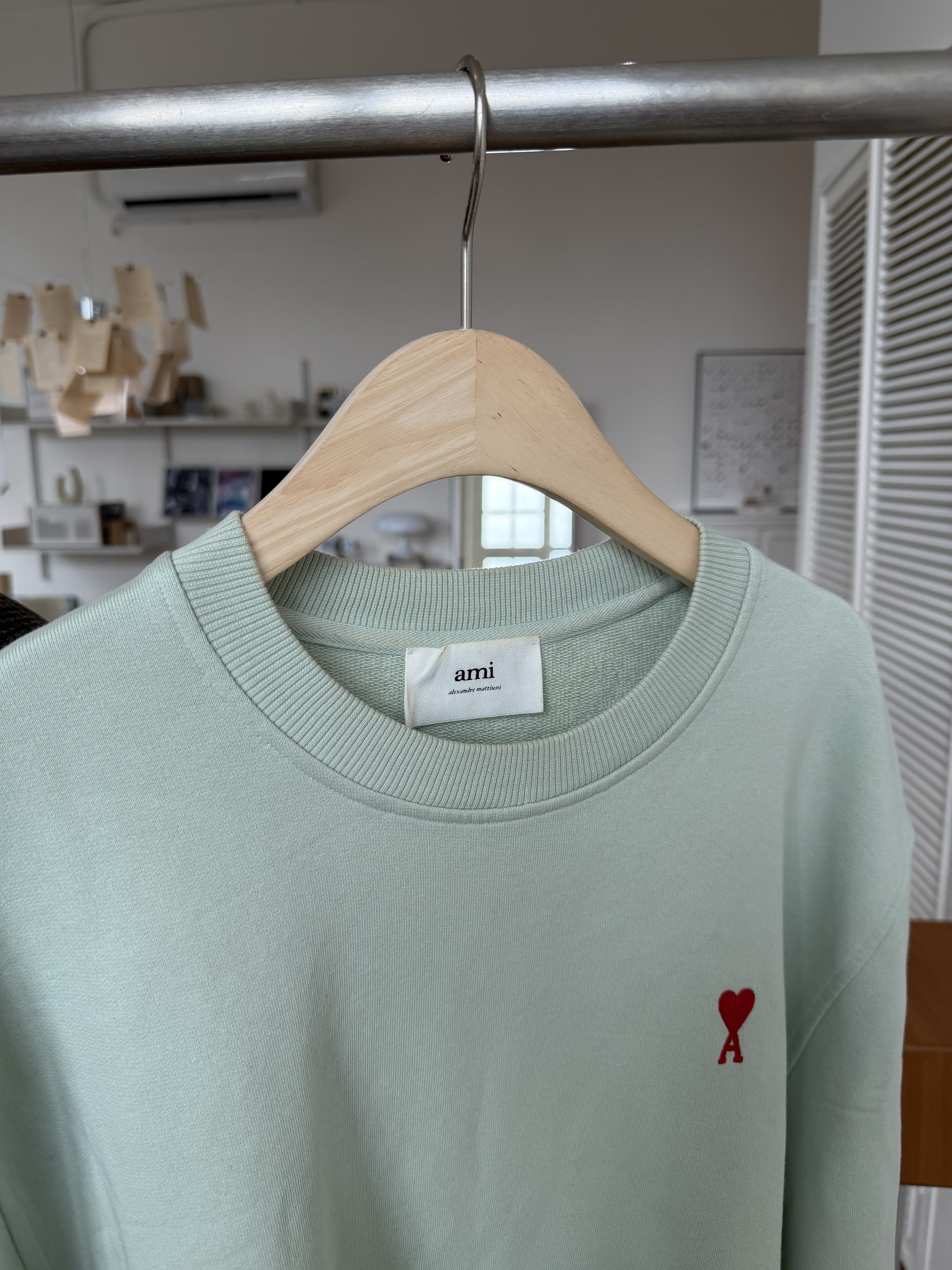 二手衣／Ami LOGO大學T 薄荷綠 8.5新